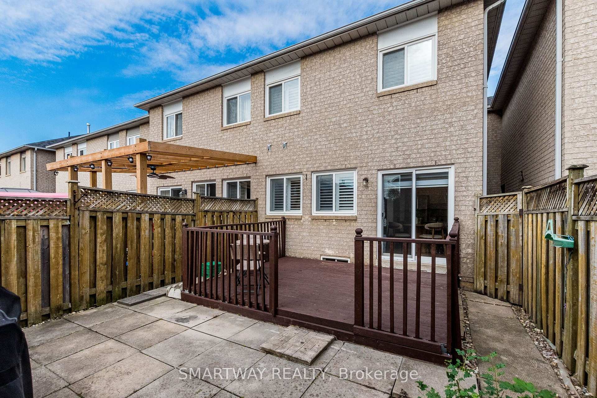 Photo 48 of 94 Goldenlight Circle, Brampton, Brampton West — HOMEH
