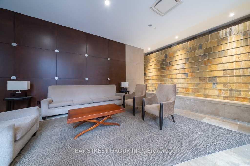 Photo 5 of Unit 1107, 5 Northtown Way, North York, Willowdale East — HOMEH