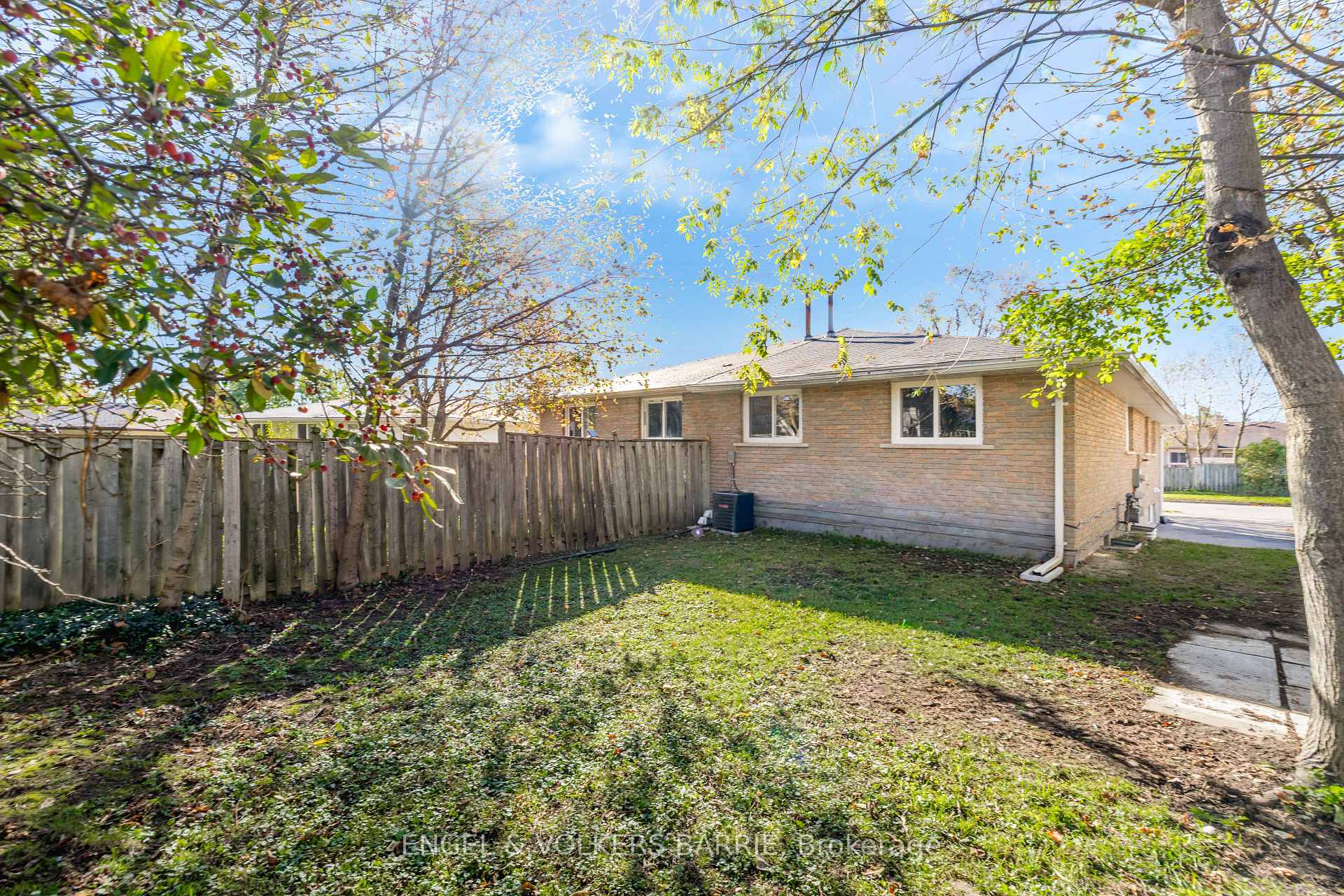 Photo 27 of Unit Lower, 22A Bernick Drive, Barrie, Grove East — HOMEH