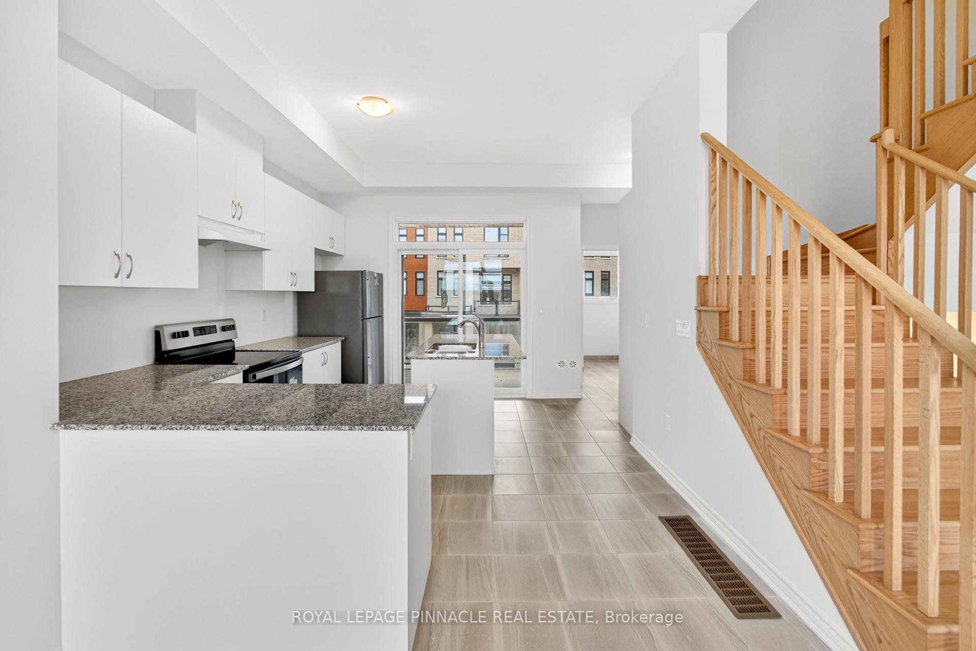 Photo 17 of 69 Inverary Crescent, Vaughan, Kleinburg — HOMEH
