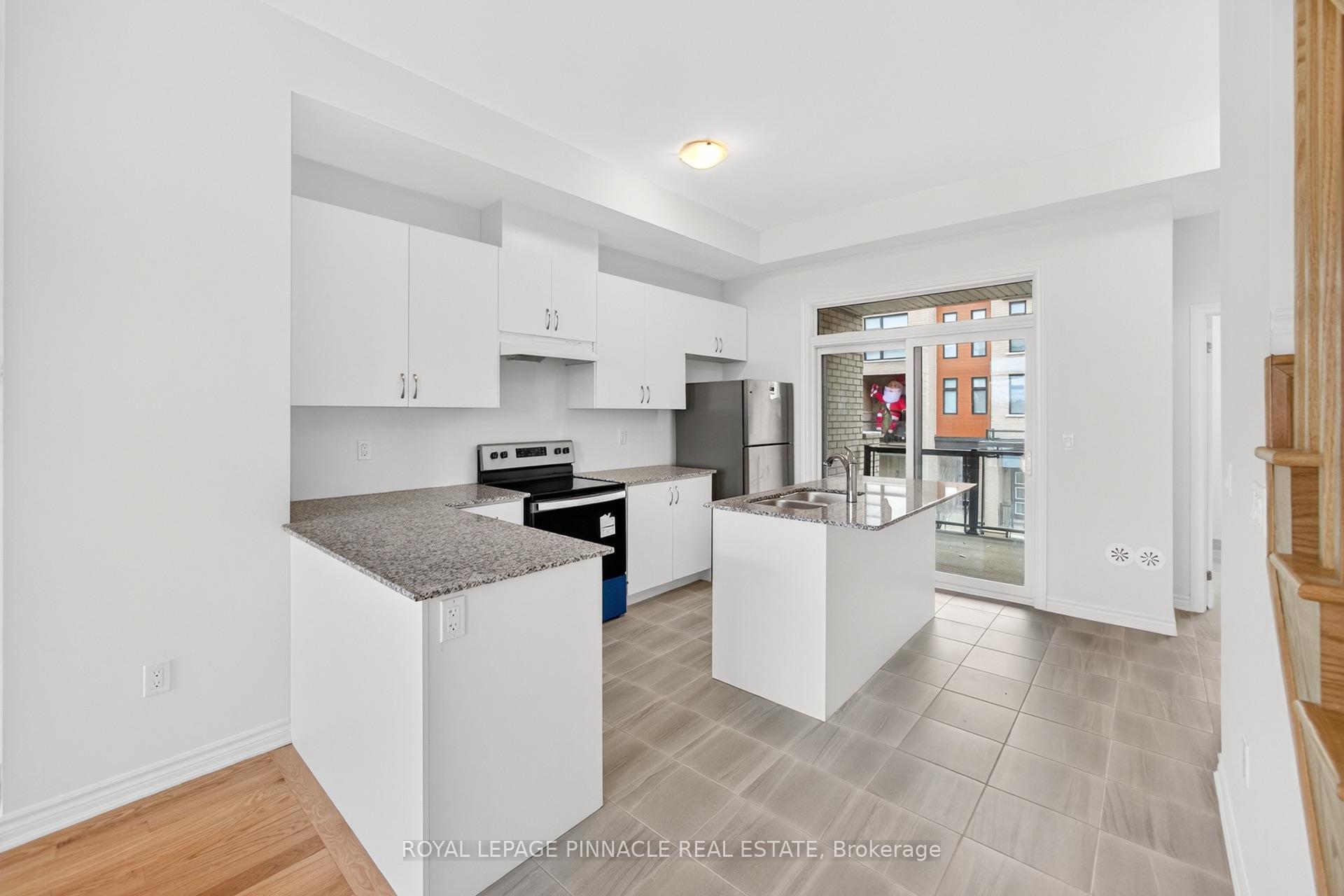 Photo 18 of 69 Inverary Crescent, Vaughan, Kleinburg — HOMEH