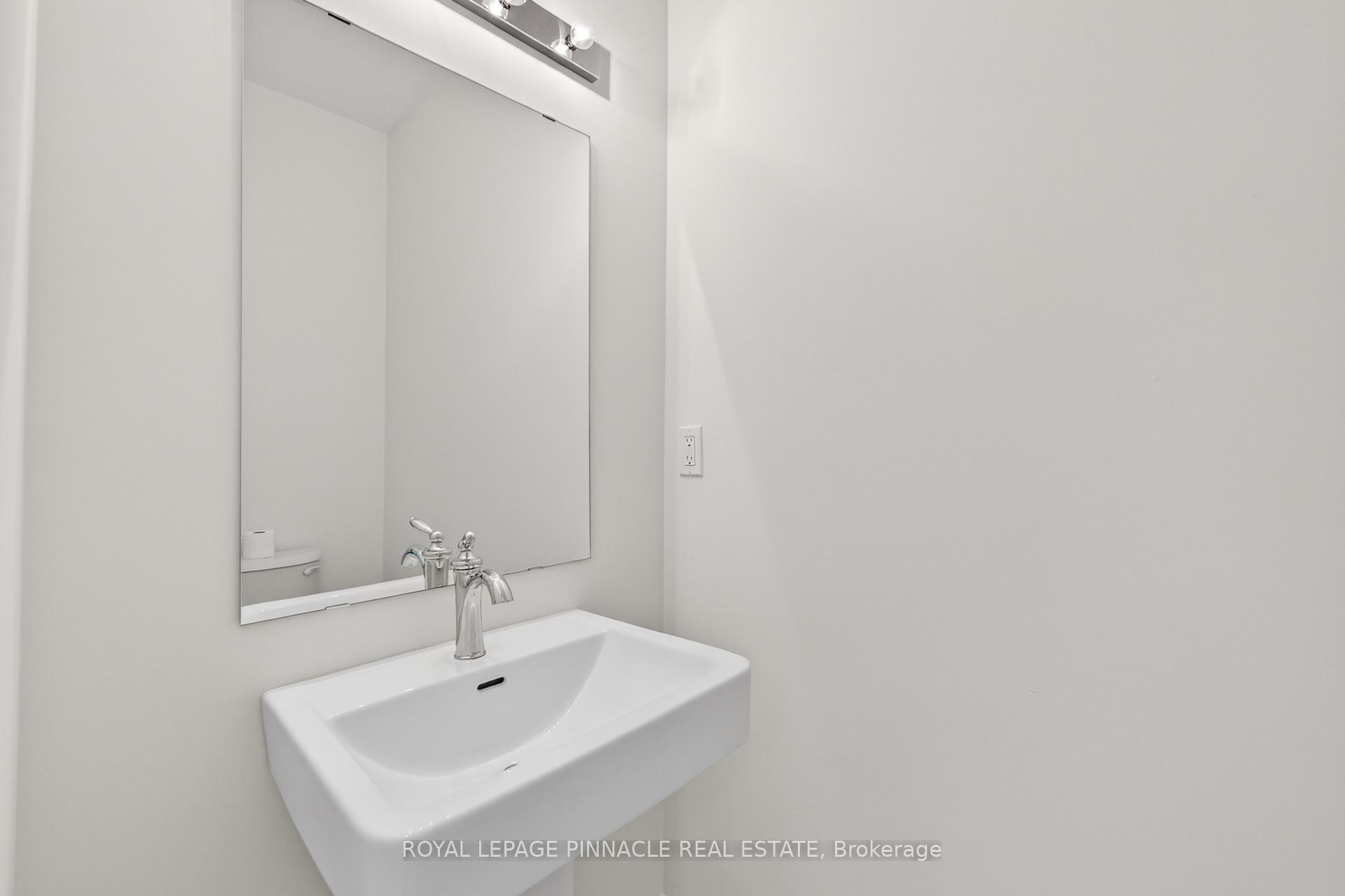 Photo 26 of 69 Inverary Crescent, Vaughan, Kleinburg — HOMEH