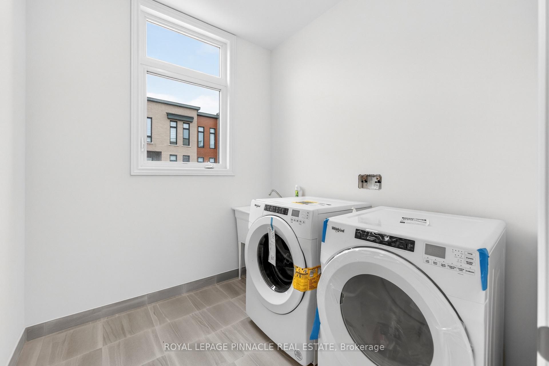 Photo 27 of 69 Inverary Crescent, Vaughan, Kleinburg — HOMEH
