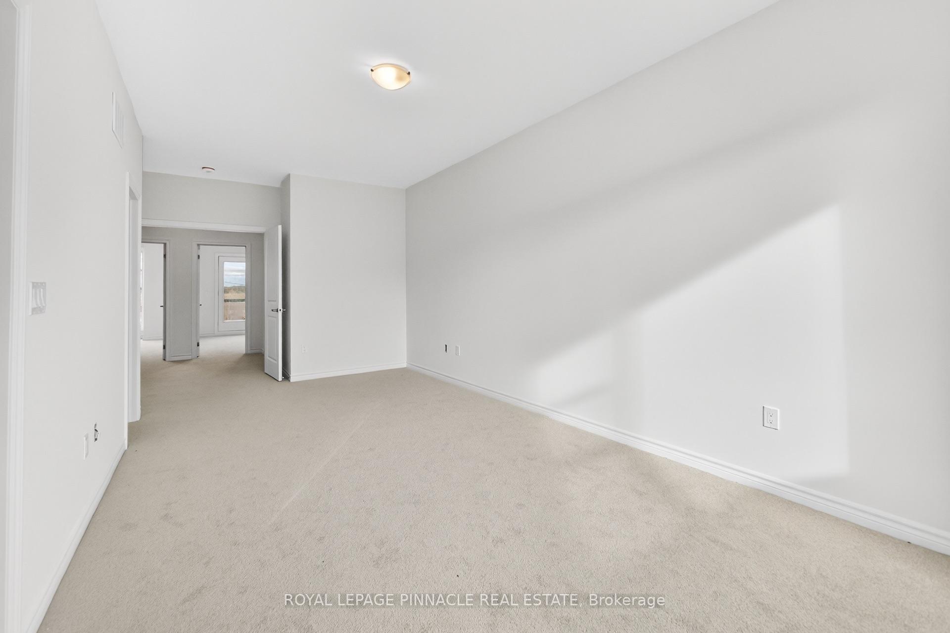 Photo 43 of 69 Inverary Crescent, Vaughan, Kleinburg — HOMEH