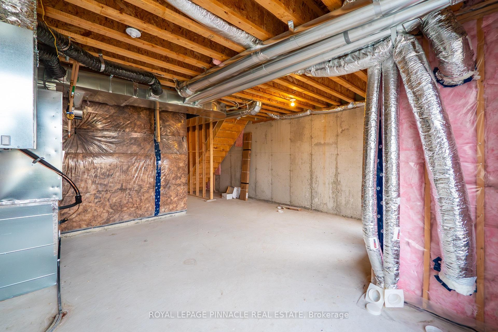 Photo 50 of 69 Inverary Crescent, Vaughan, Kleinburg — HOMEH