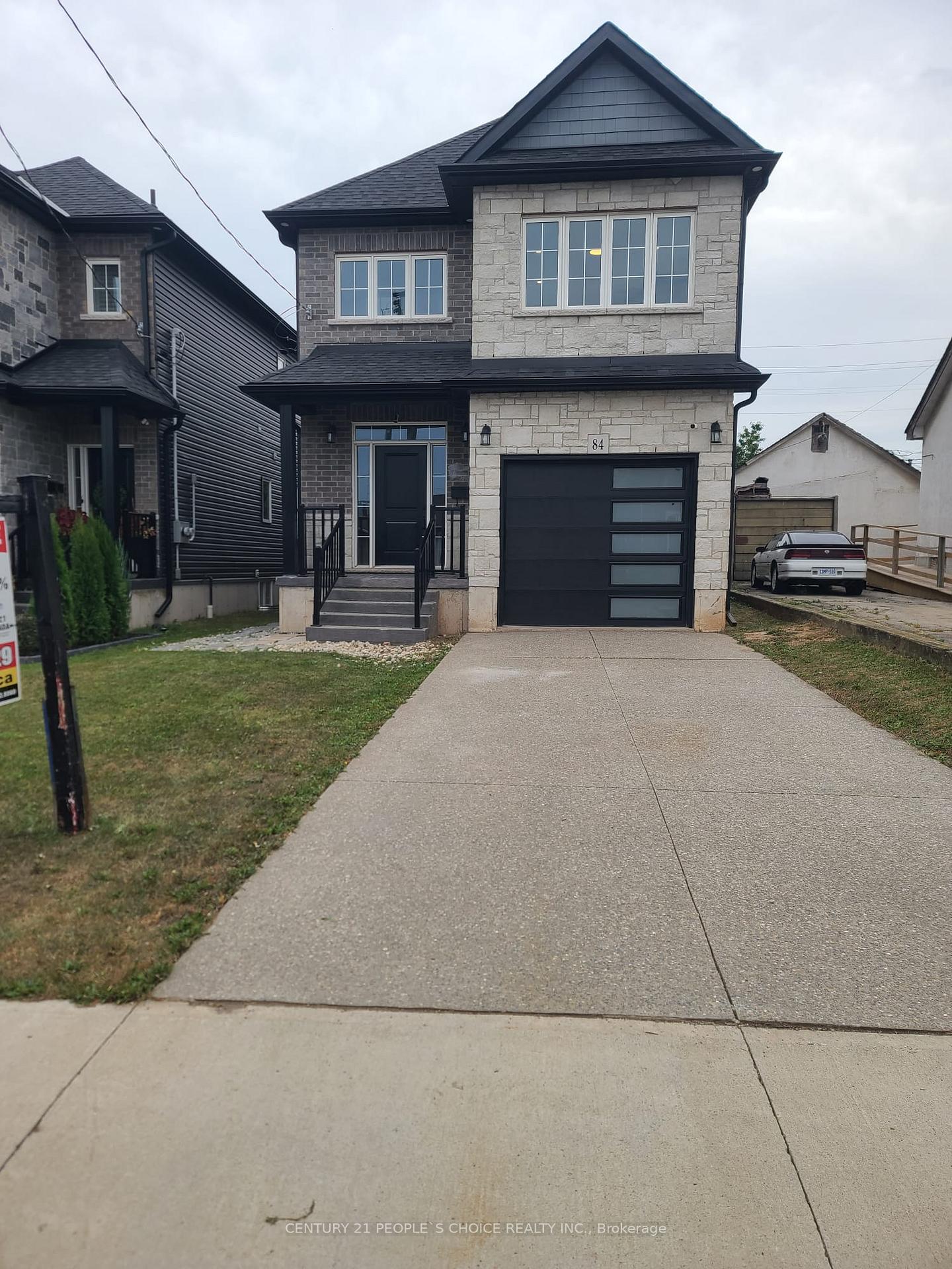 Photo of Unit (Upper), 84 Beland Avenue