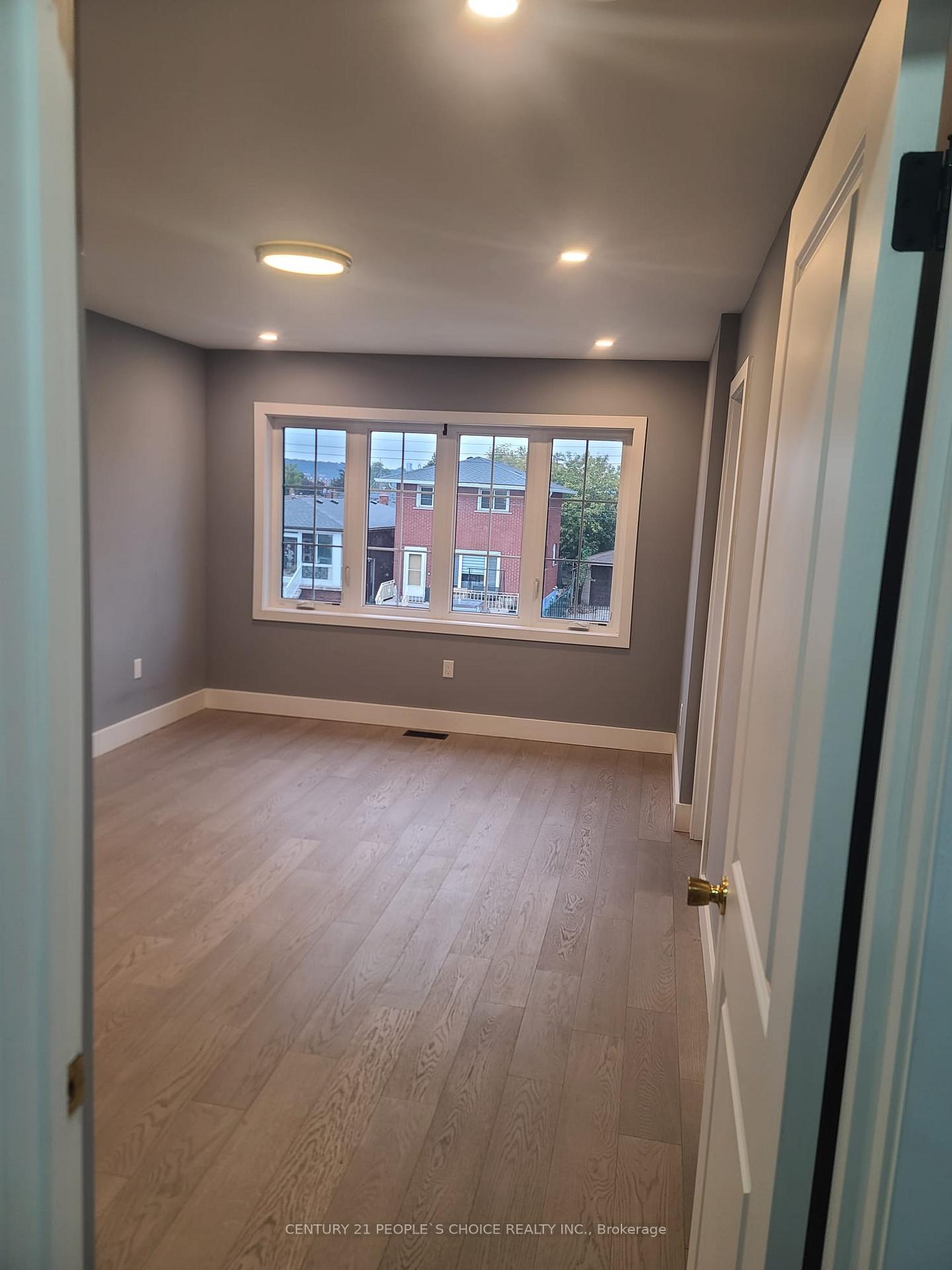 Photo 18 of Unit (Upper), 84 Beland Avenue, Hamilton, McQuesten — HOMEH