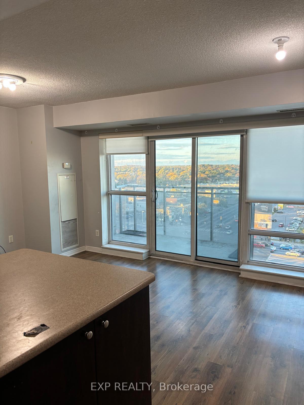 Photo 5 of Unit 1111, 215 Queen Street E, Brampton, Queen Street Corridor — HOMEH