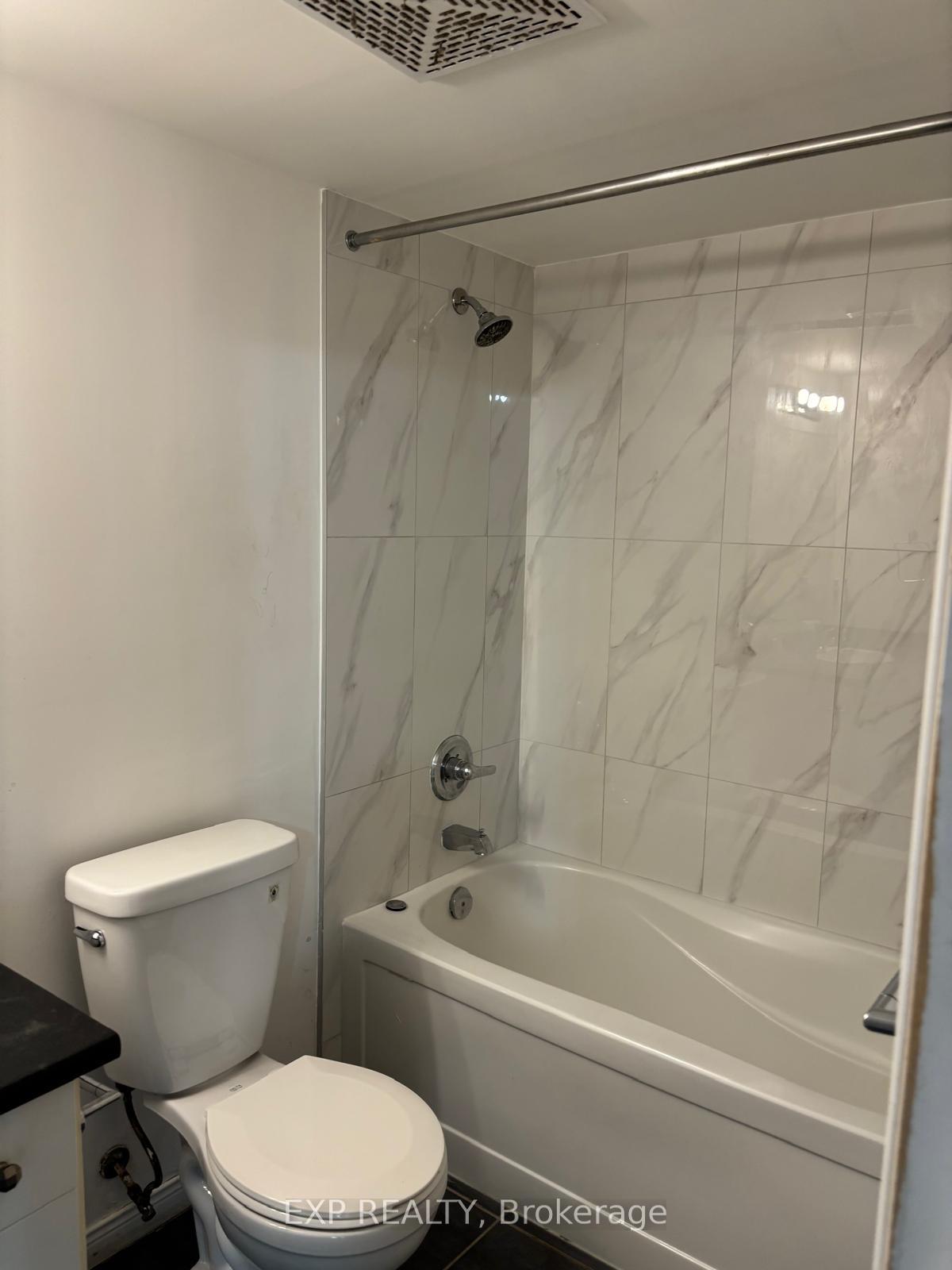 Photo 7 of Unit 1111, 215 Queen Street E, Brampton, Queen Street Corridor — HOMEH