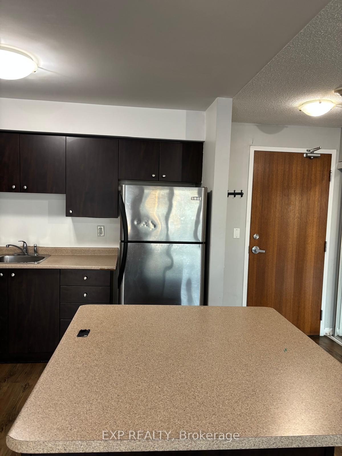 Photo 15 of Unit 1111, 215 Queen Street E, Brampton, Queen Street Corridor — HOMEH
