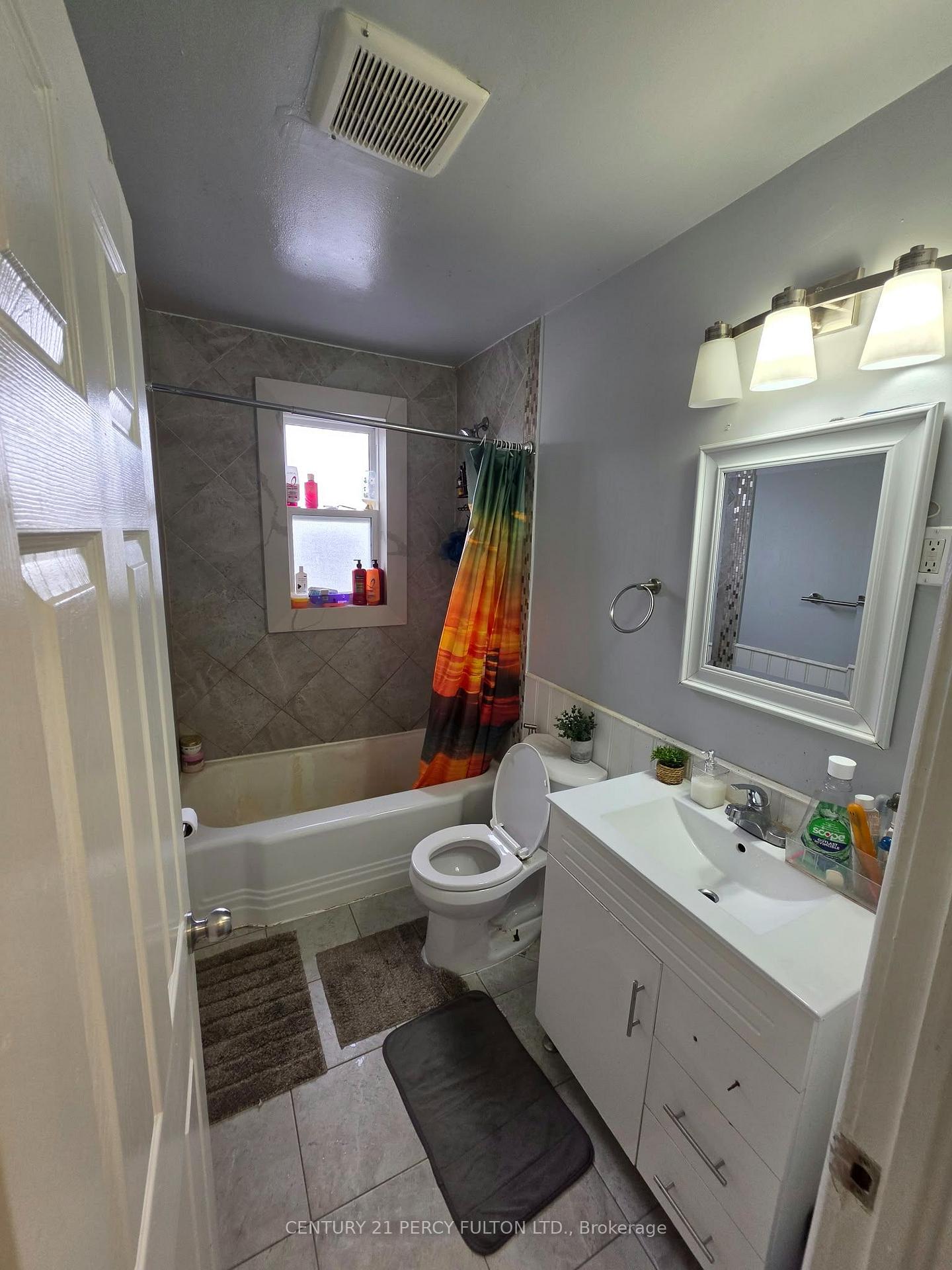 Photo 9 of Unit MAIN, 270 Wilson Road S, Oshawa, Donevan — HOMEH