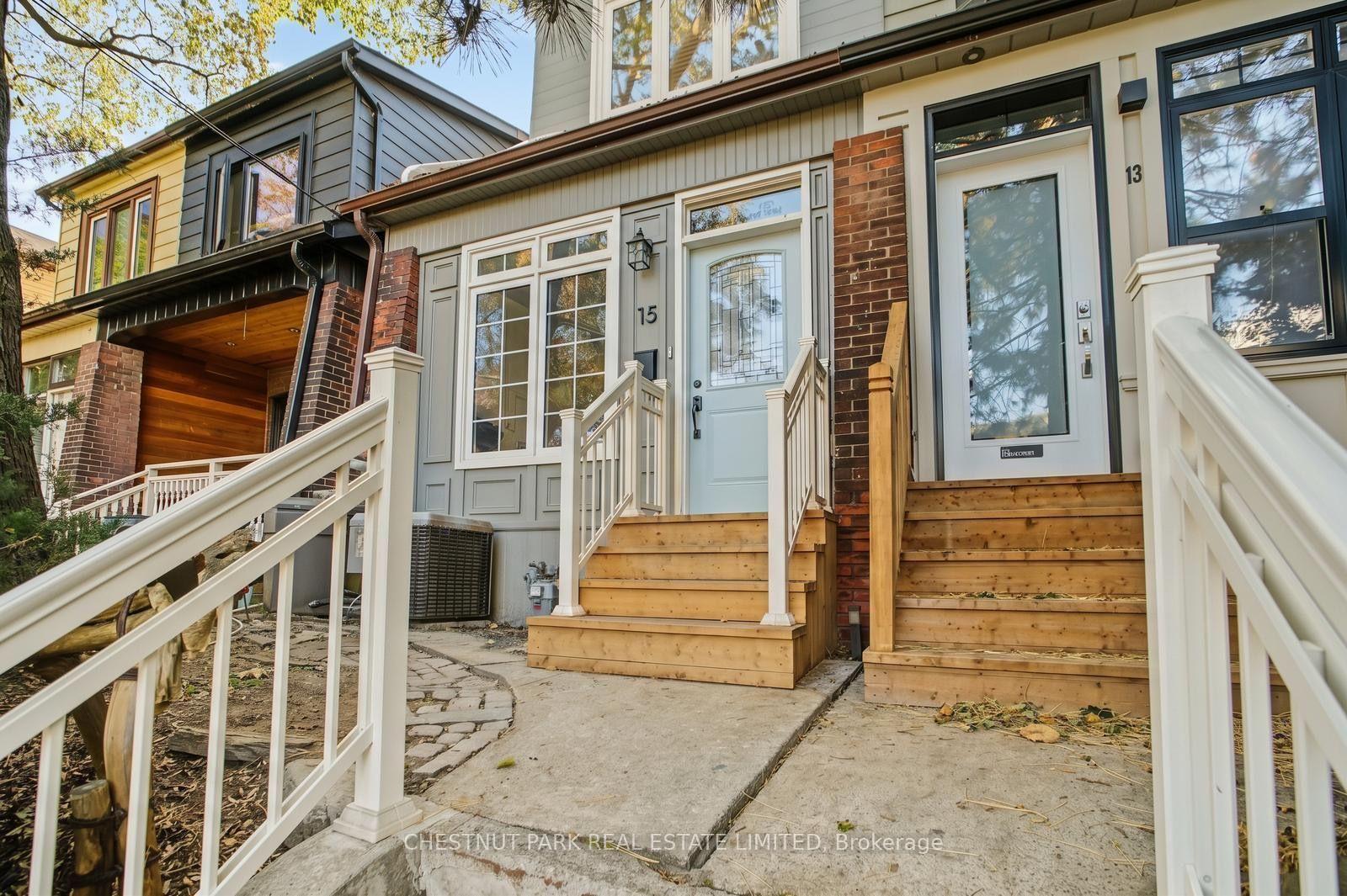 Photo 5 of 15 Millbrook Crescent, Toronto, North Riverdale — HOMEH
