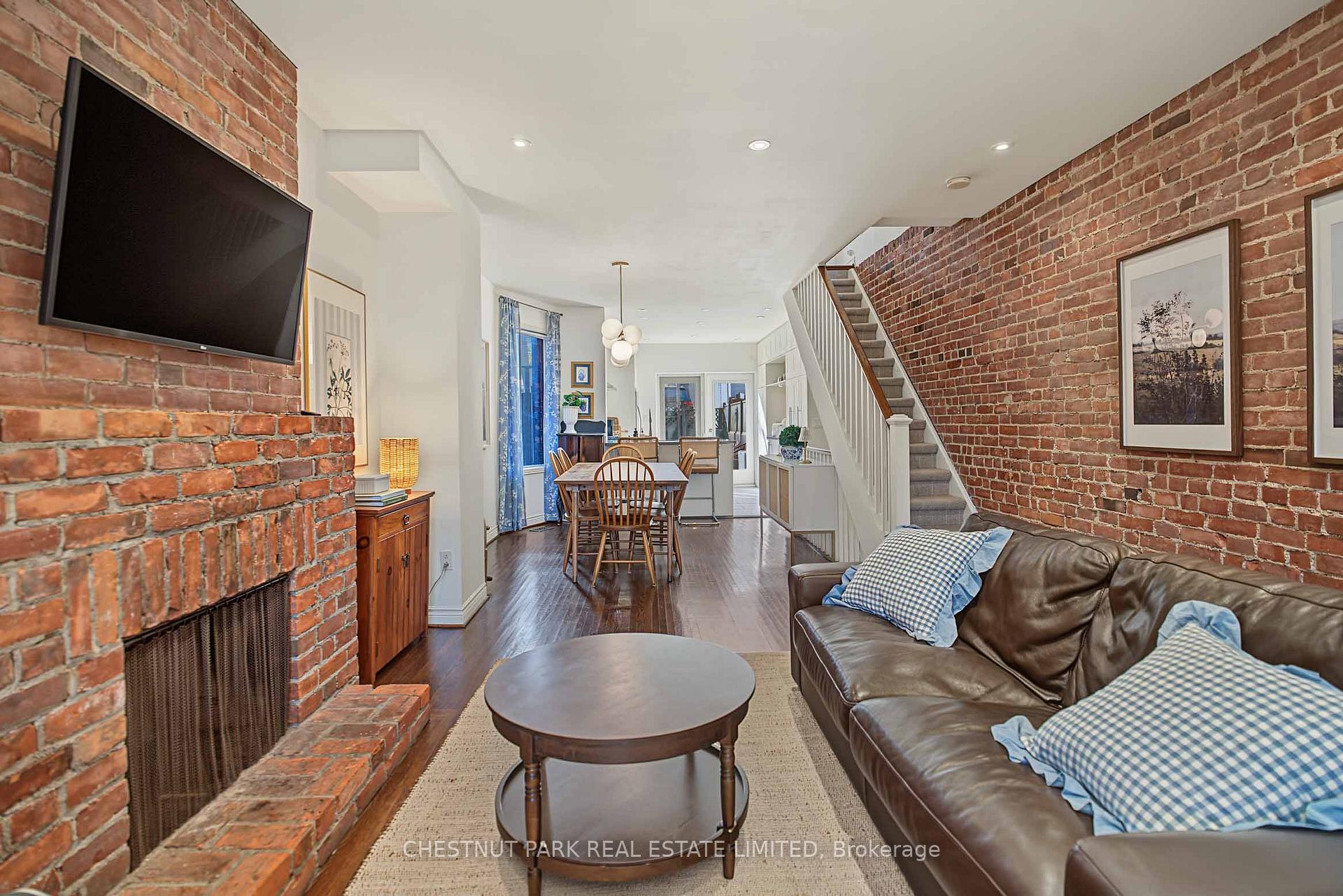 Photo 7 of 15 Millbrook Crescent, Toronto, North Riverdale — HOMEH