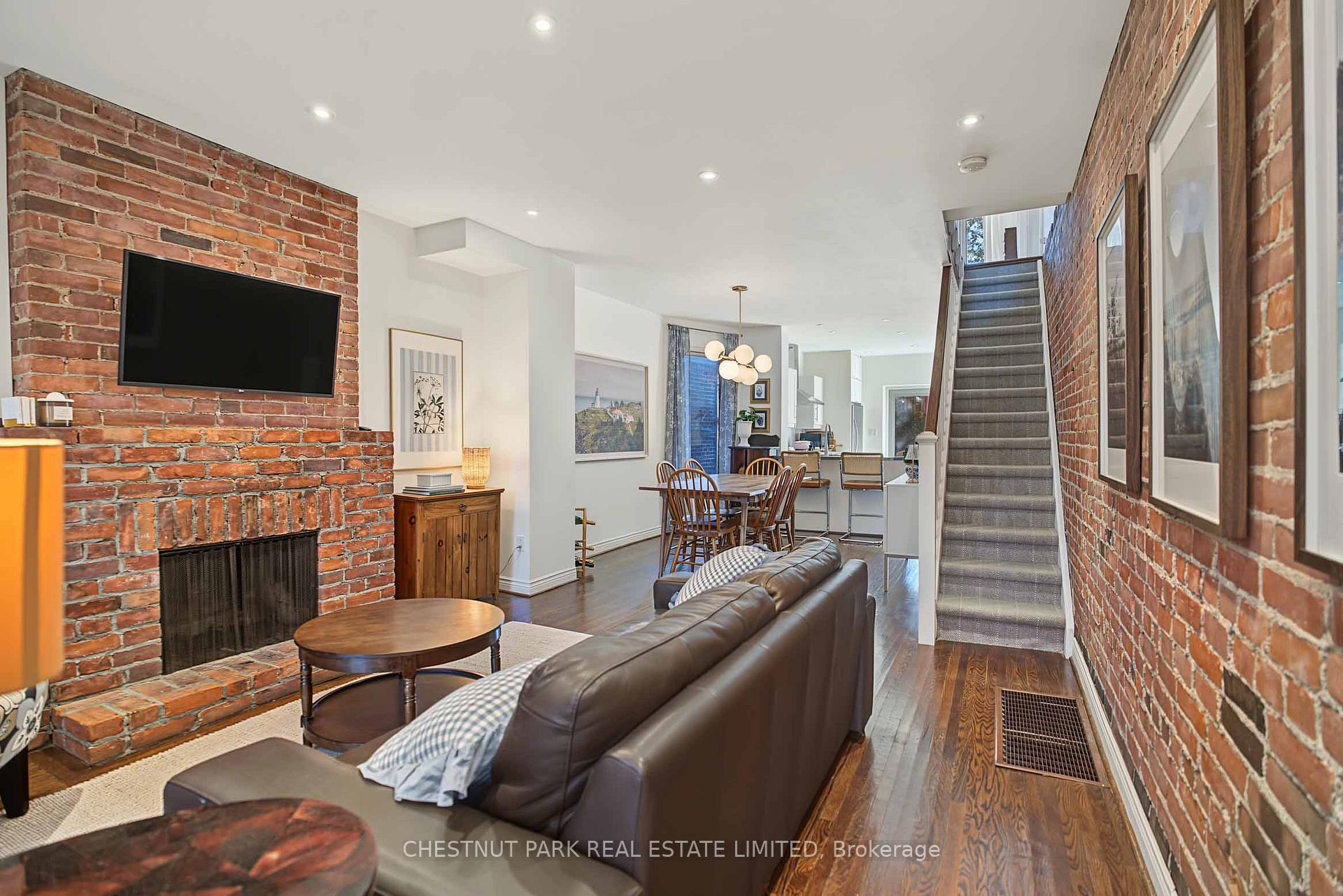 Photo 8 of 15 Millbrook Crescent, Toronto, North Riverdale — HOMEH