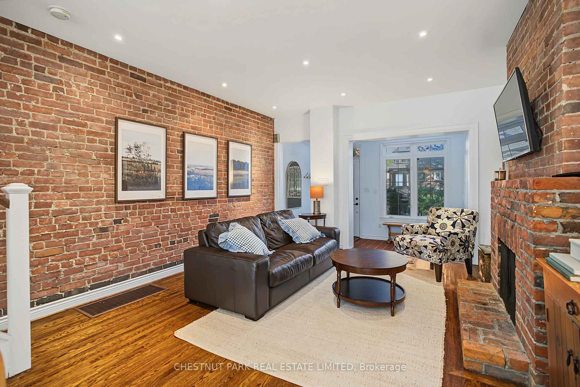 Photo 10 of 15 Millbrook Crescent, Toronto, North Riverdale — HOMEH