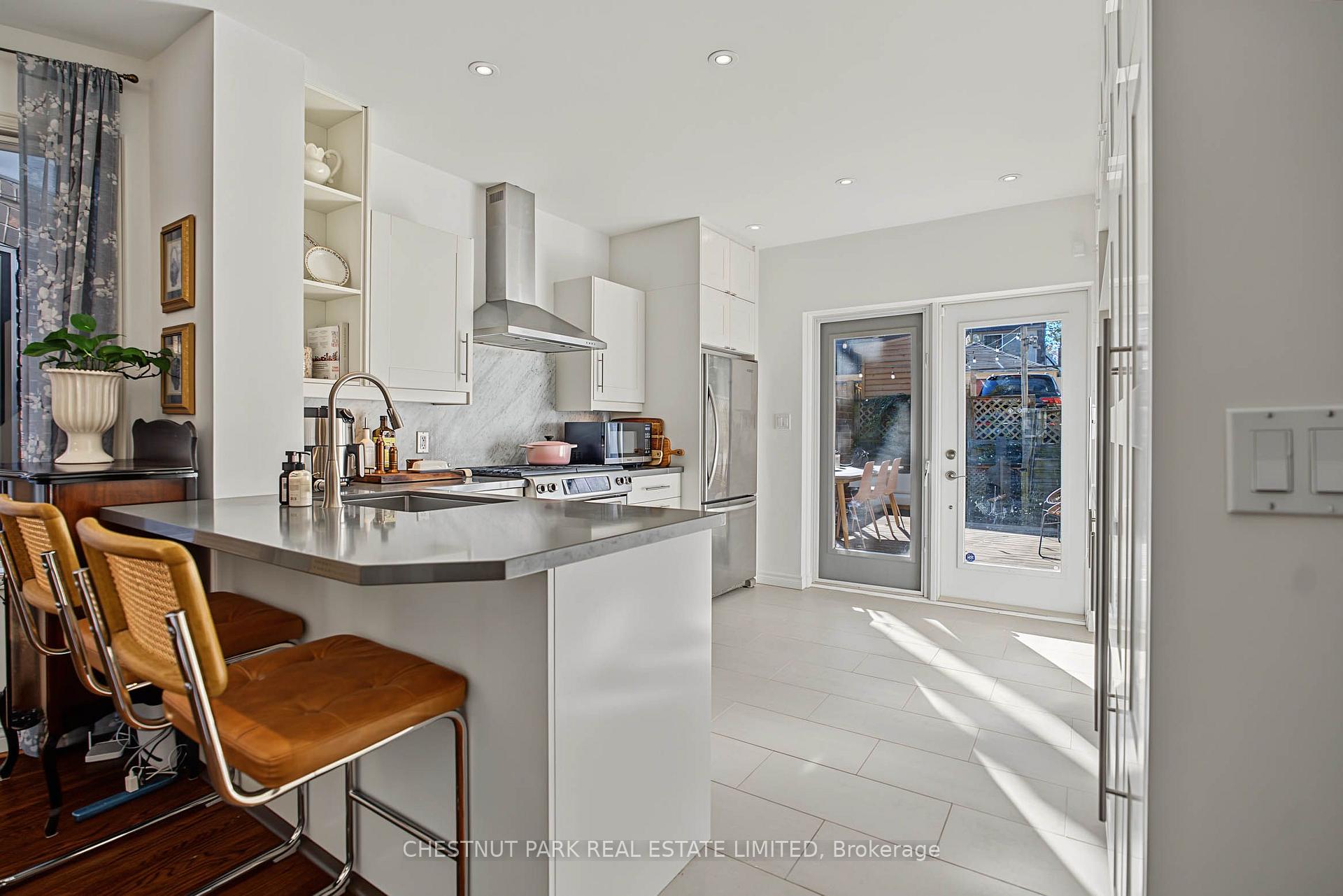 Photo 19 of 15 Millbrook Crescent, Toronto, North Riverdale — HOMEH