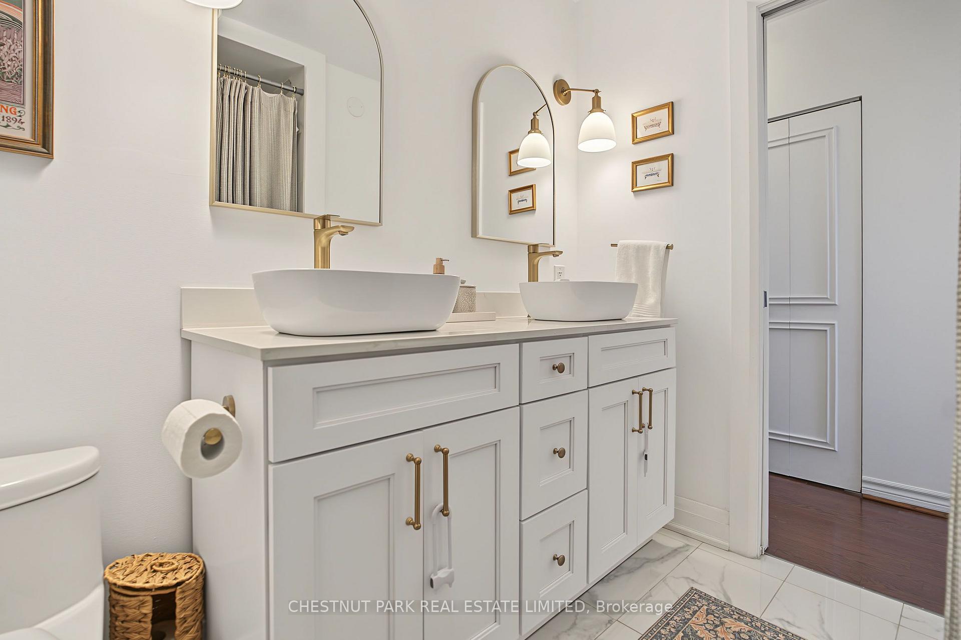 Photo 33 of 15 Millbrook Crescent, Toronto, North Riverdale — HOMEH