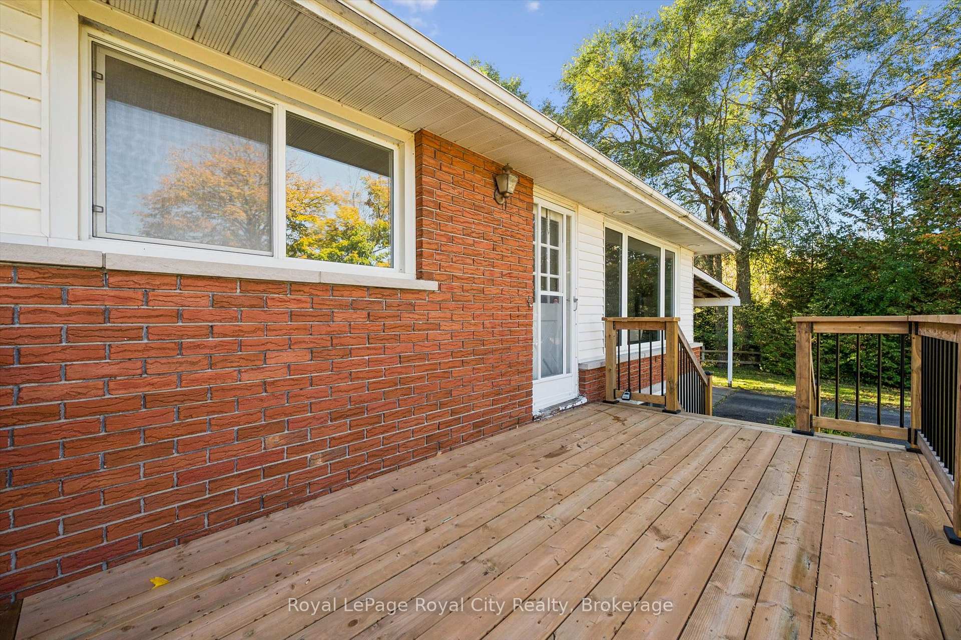 Photo 2 of 7065 Fife Road, Guelph, Willow West/Sugarbush/West Acres — HOMEH