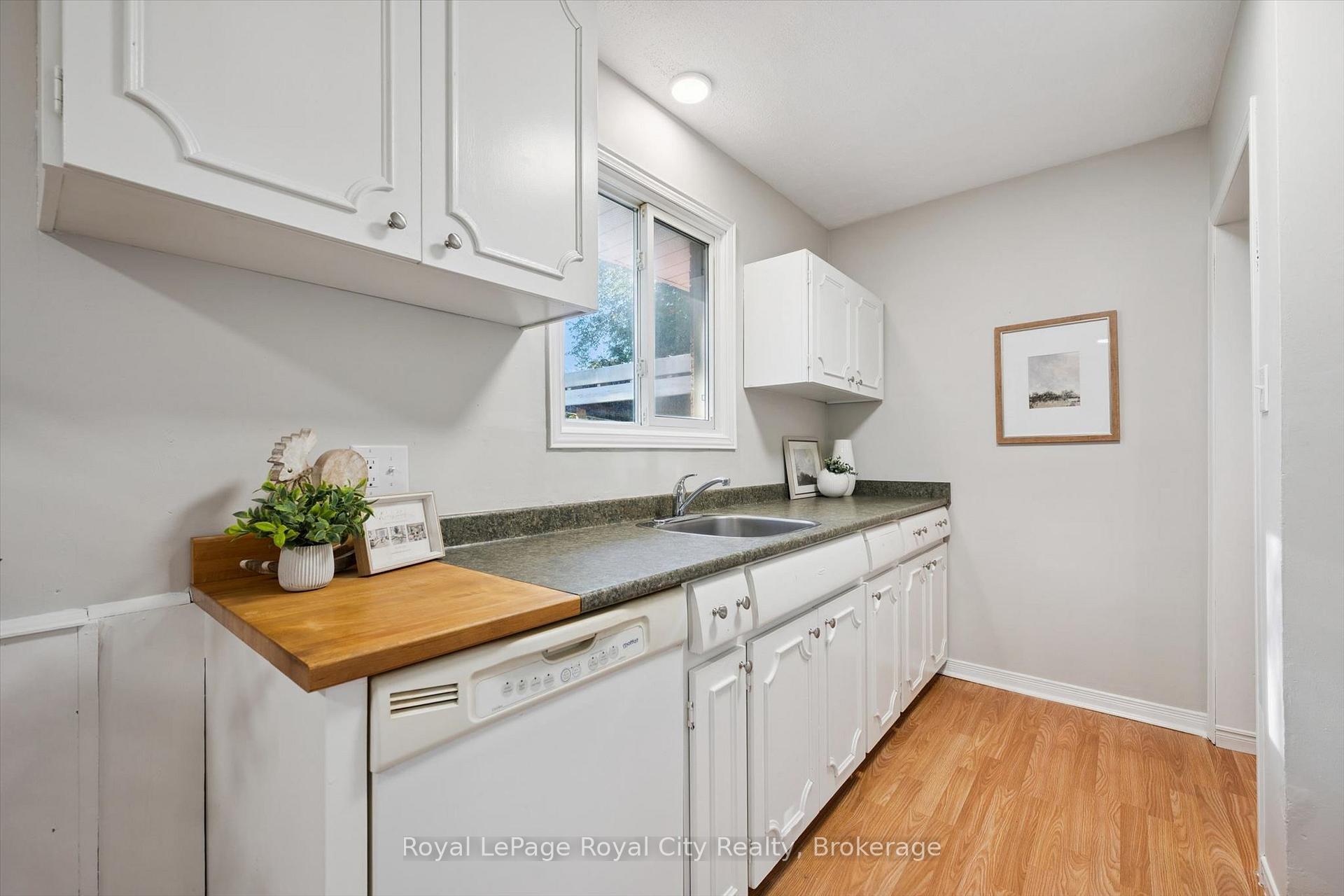 Photo 7 of 7065 Fife Road, Guelph, Willow West/Sugarbush/West Acres — HOMEH