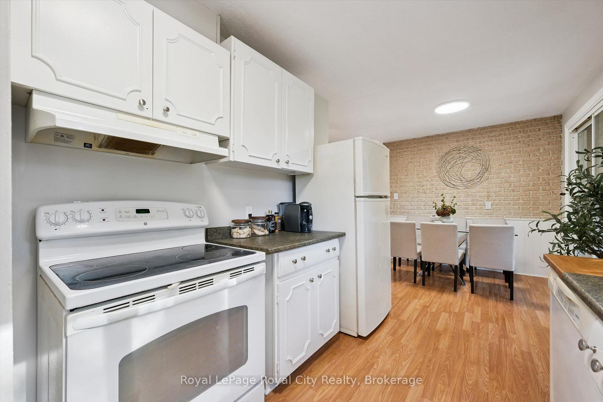 Photo 9 of 7065 Fife Road, Guelph, Willow West/Sugarbush/West Acres — HOMEH