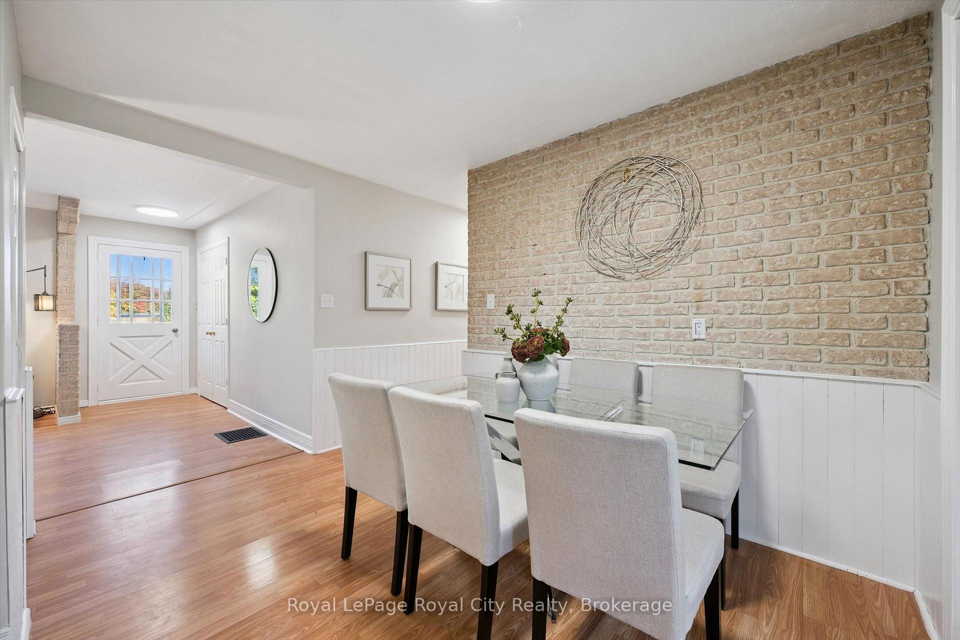 Photo 11 of 7065 Fife Road, Guelph, Willow West/Sugarbush/West Acres — HOMEH
