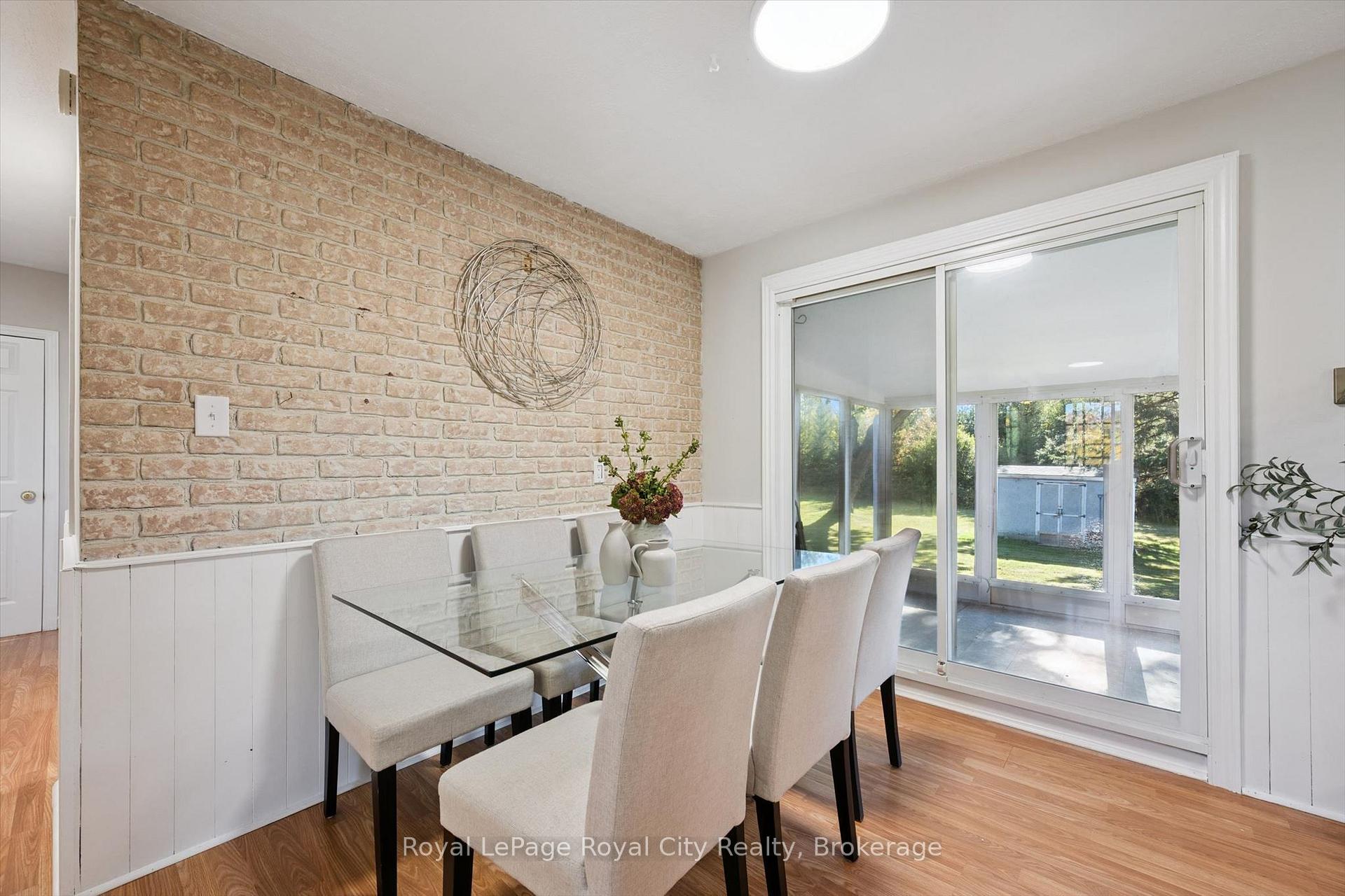Photo 12 of 7065 Fife Road, Guelph, Willow West/Sugarbush/West Acres — HOMEH