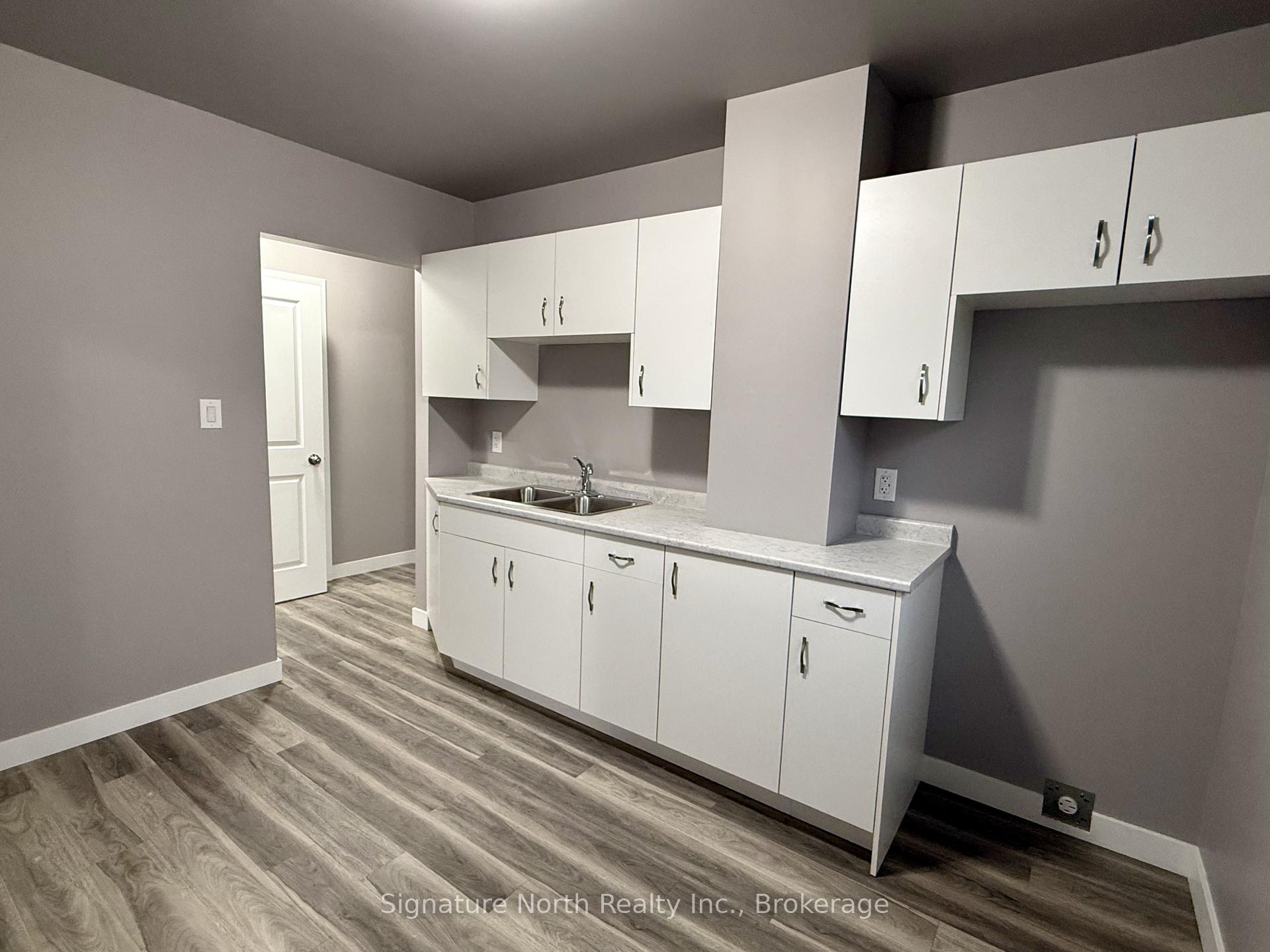 Photo 3 of 1004 Gore Street W, Thunder Bay, Westfort — HOMEH