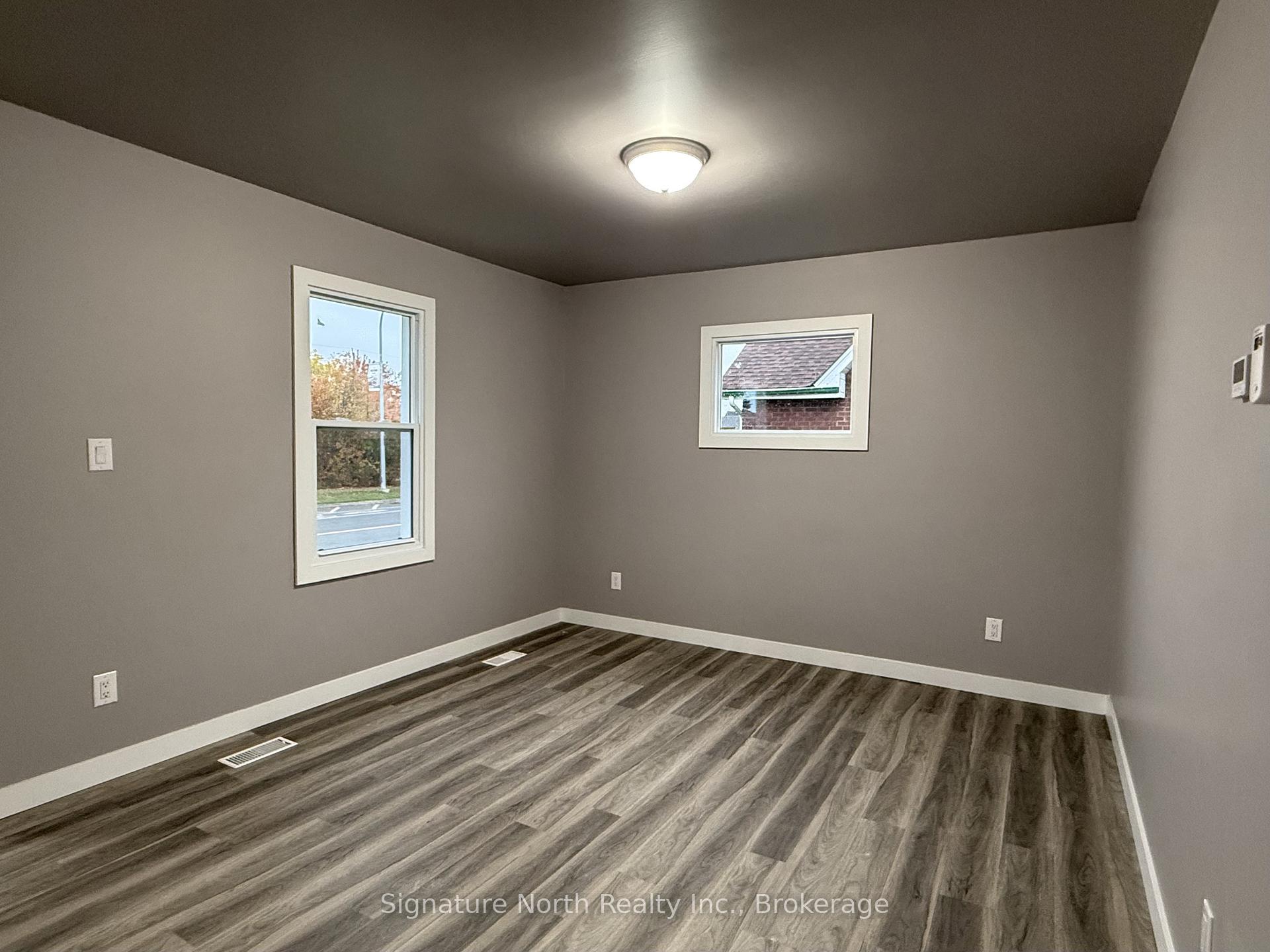 Photo 6 of 1004 Gore Street W, Thunder Bay, Westfort — HOMEH
