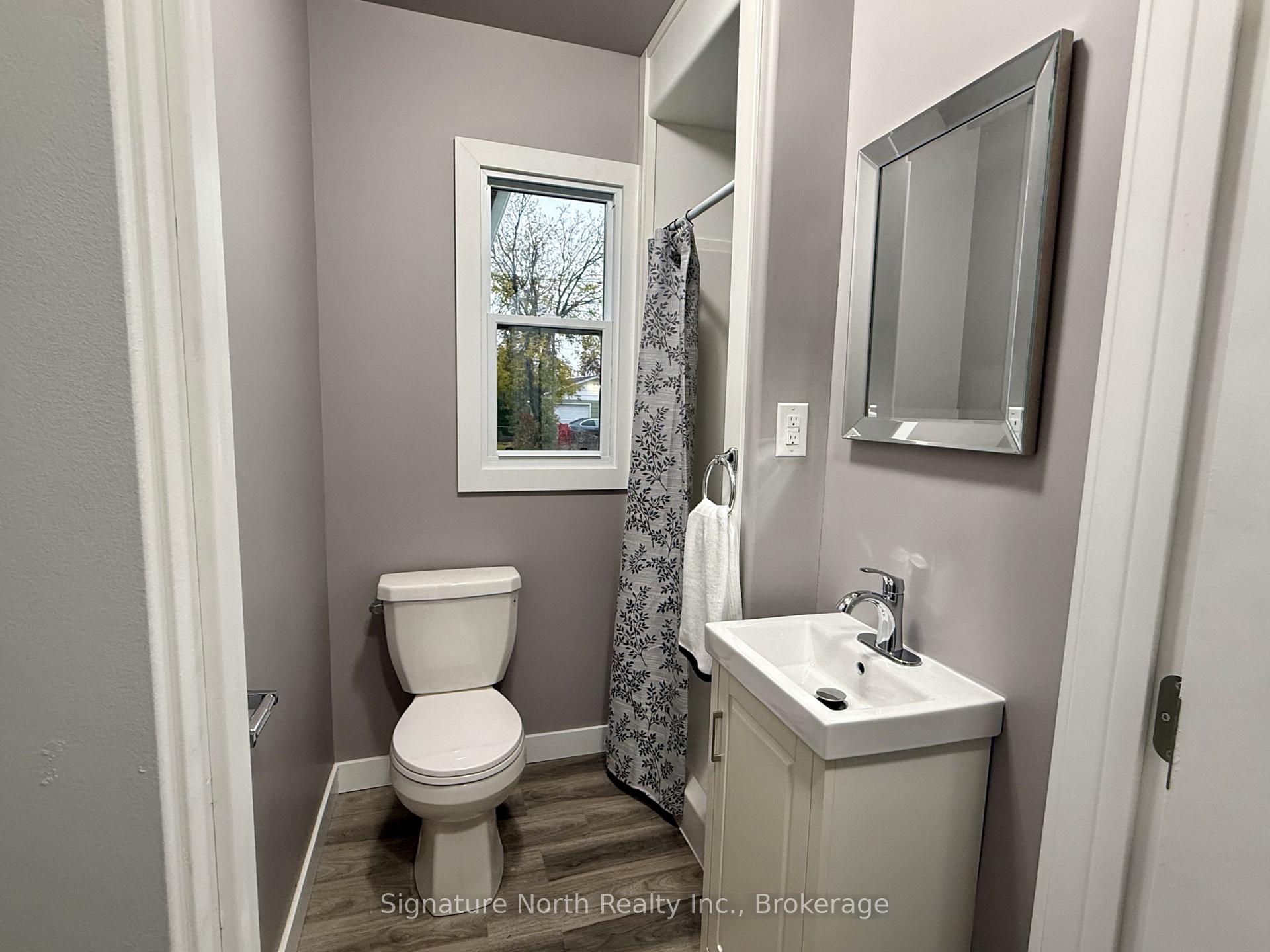 Photo 11 of 1004 Gore Street W, Thunder Bay, Westfort — HOMEH