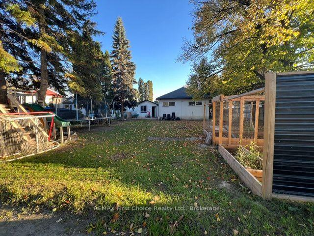 Photo 3 of 656 First Street E, Fort Frances — HOMEH