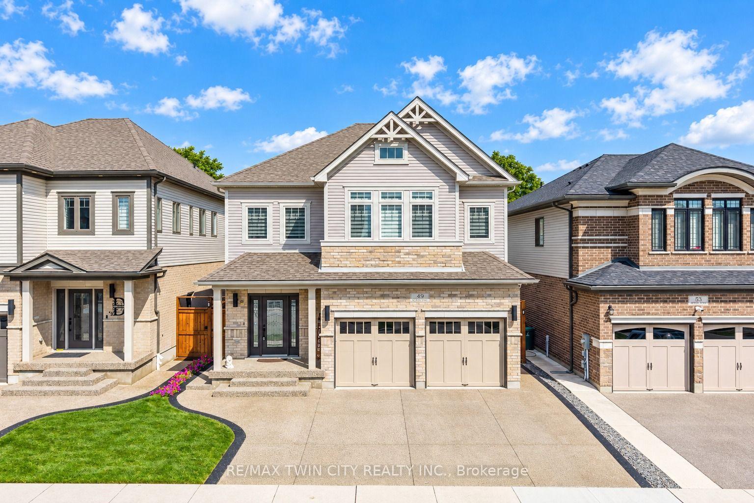 Photo 2 of 49 Scots Pine Trail, Kitchener, Huron Park — HOMEH