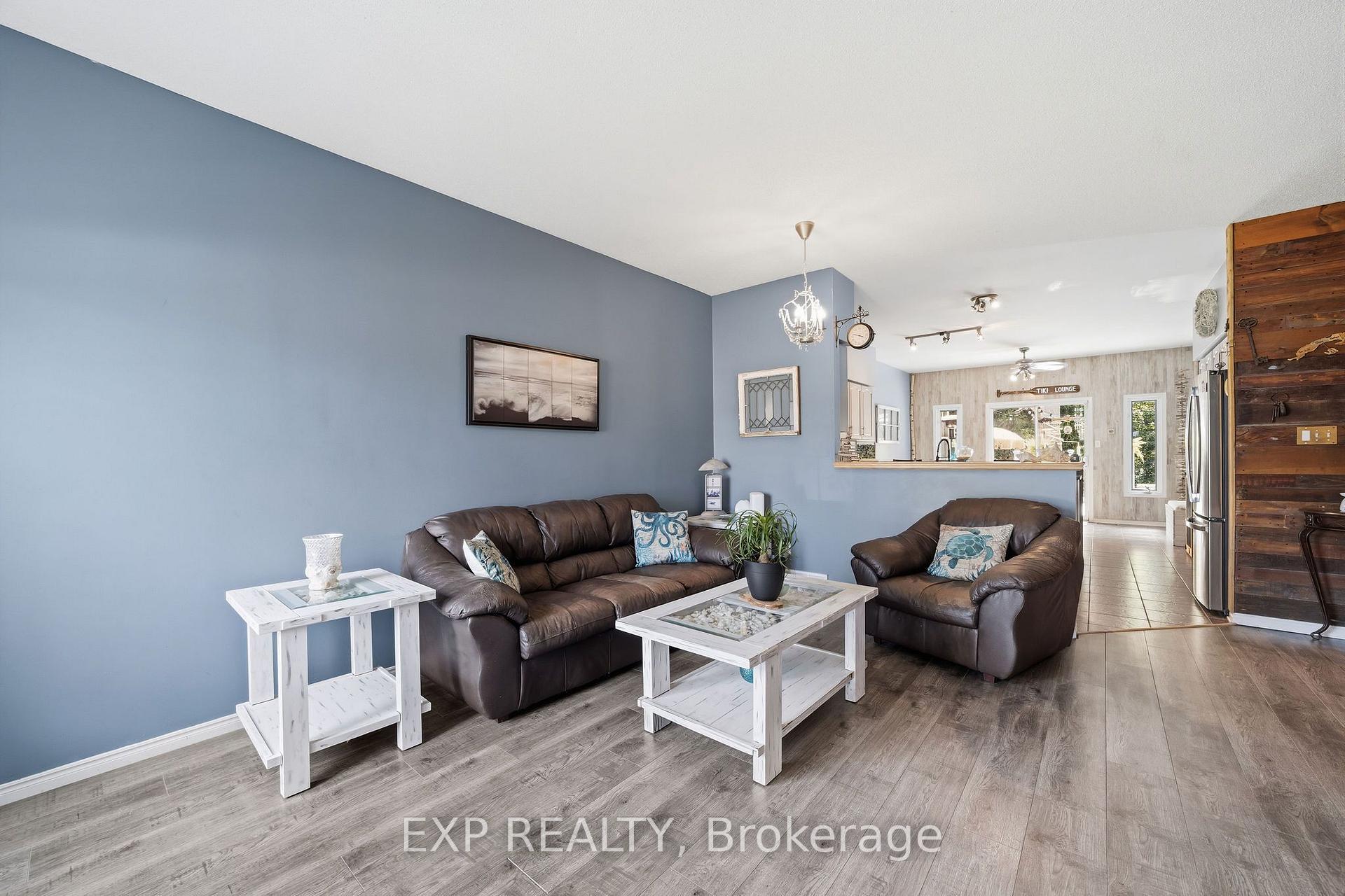 Photo 5 of 44 Juniper Crescent, Strathroy-Caradoc, SE — HOMEH