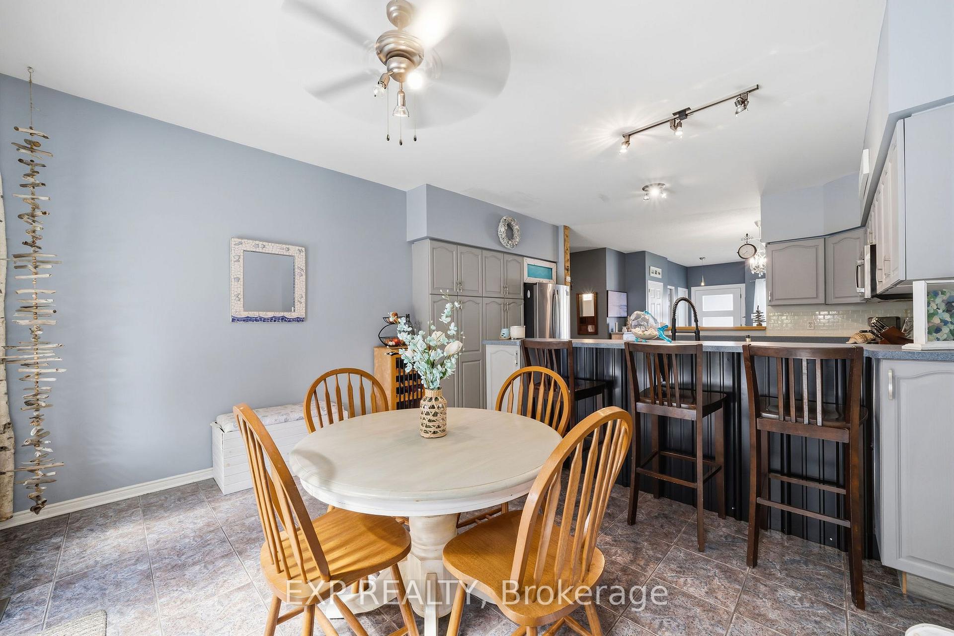 Photo 9 of 44 Juniper Crescent, Strathroy-Caradoc, SE — HOMEH