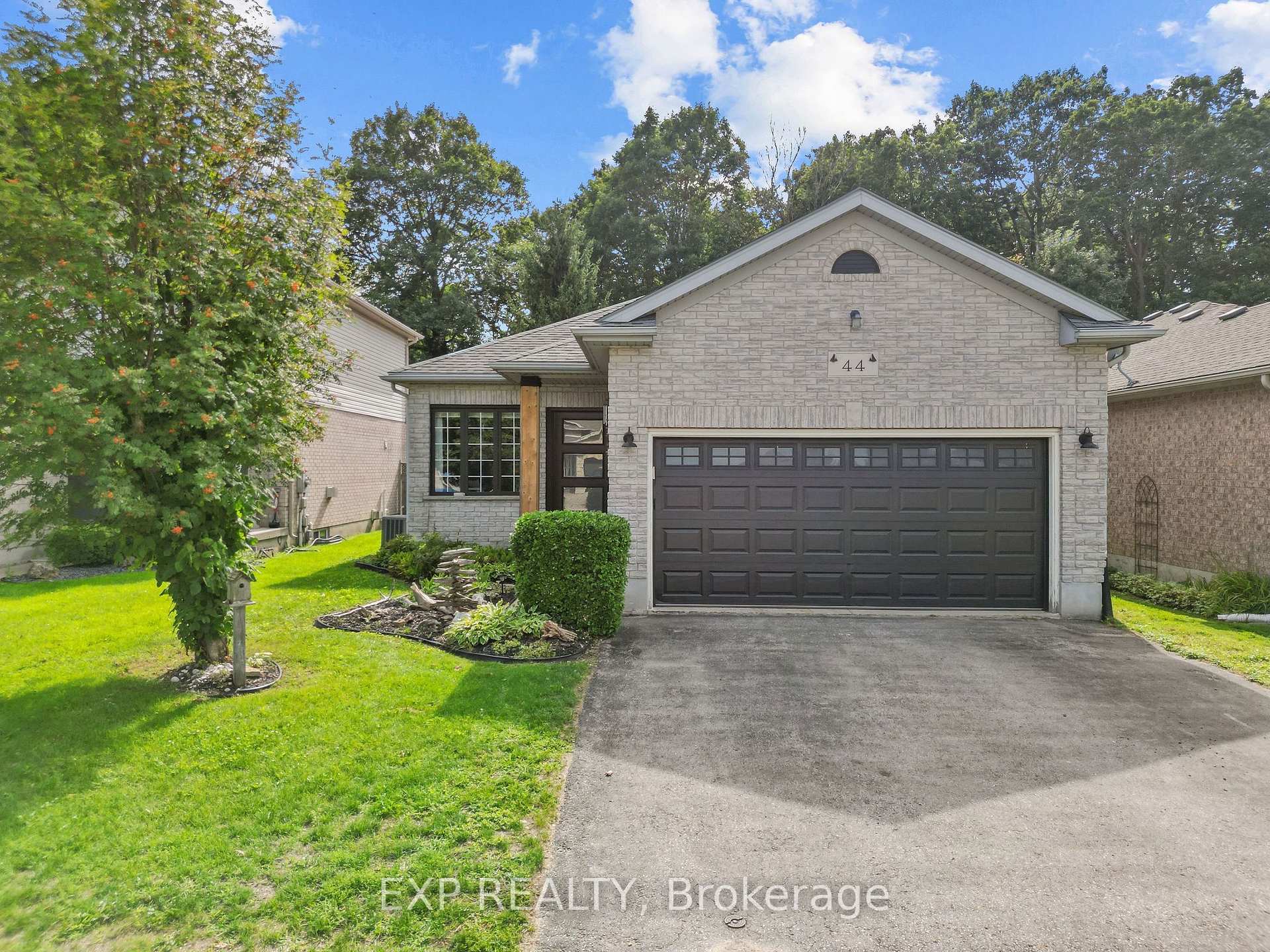 Photo 36 of 44 Juniper Crescent, Strathroy-Caradoc, SE — HOMEH