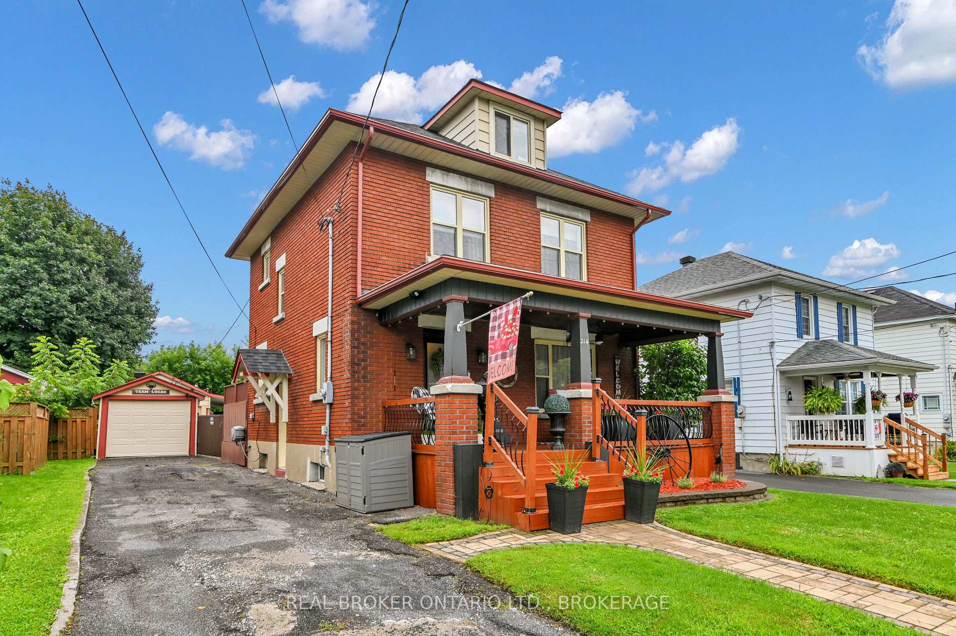Photo of 214 Fourth Street W