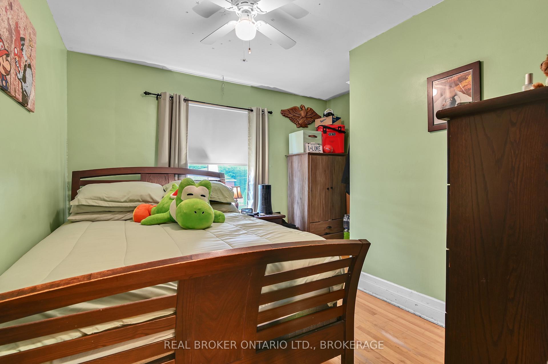 Photo 15 of 214 Fourth Street W, Cornwall, Cornwall — HOMEH