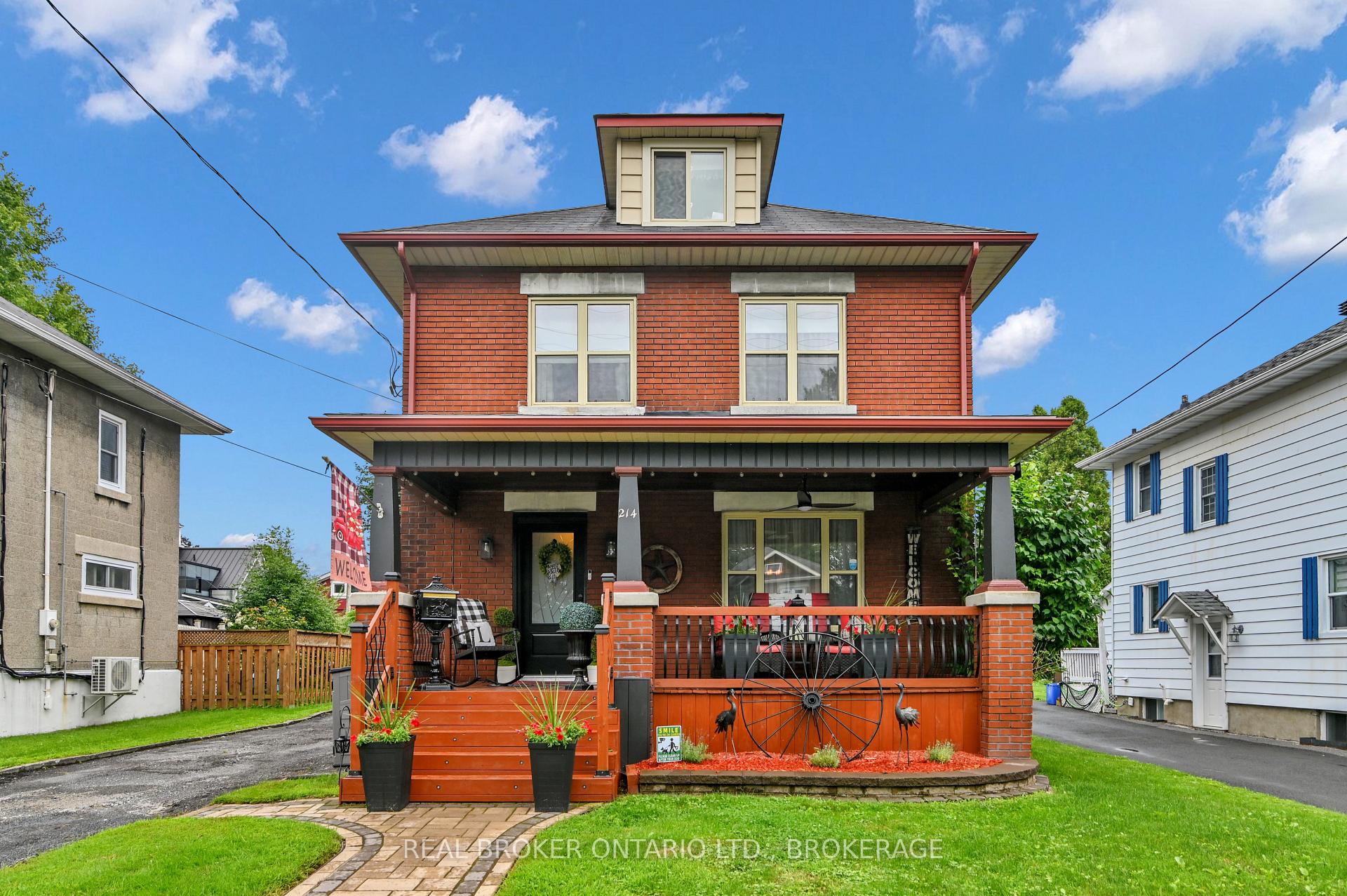 Photo 36 of 214 Fourth Street W, Cornwall, Cornwall — HOMEH