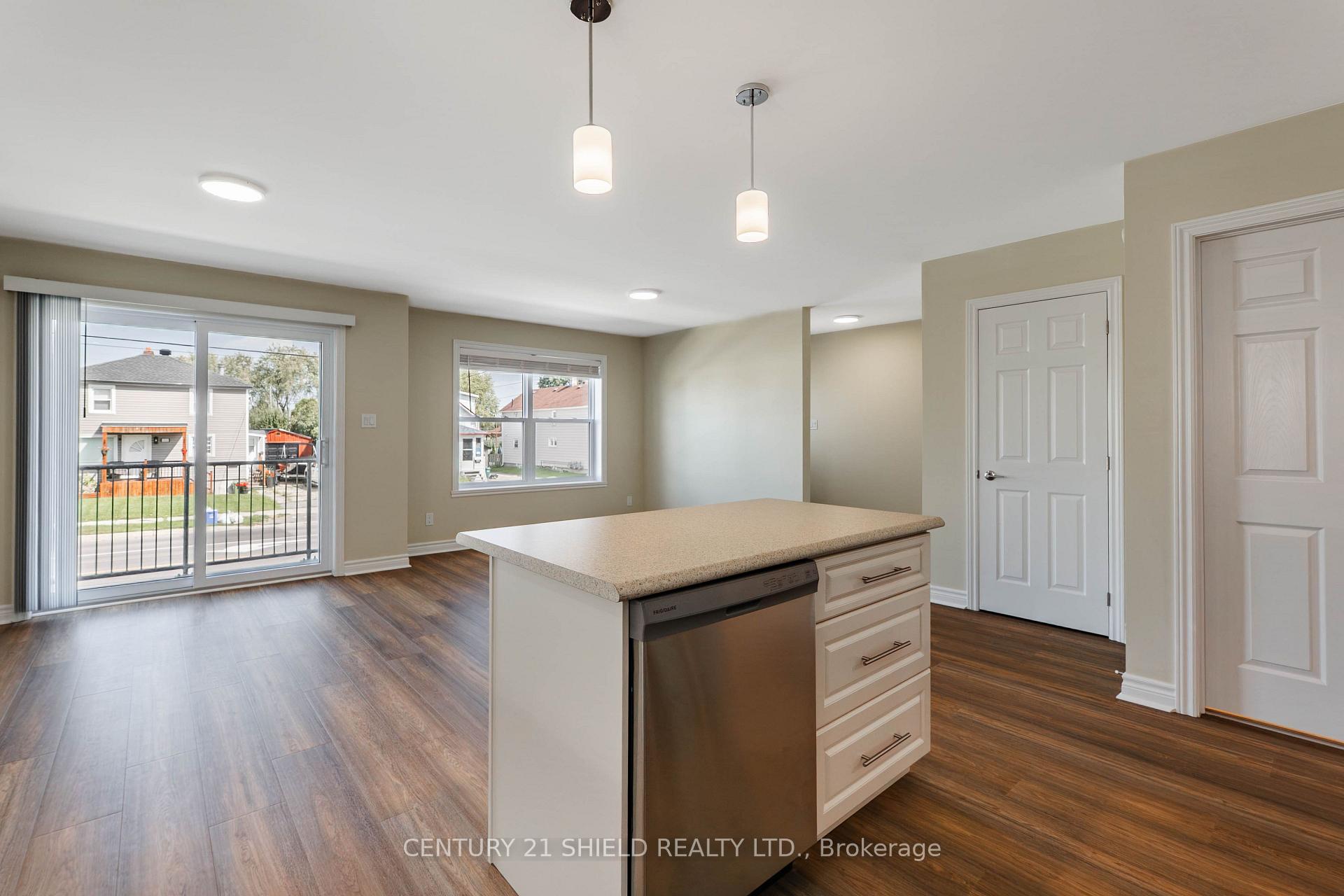 Photo 8 of Unit B, 1234 Cumberland Street, Cornwall, Cornwall — HOMEH