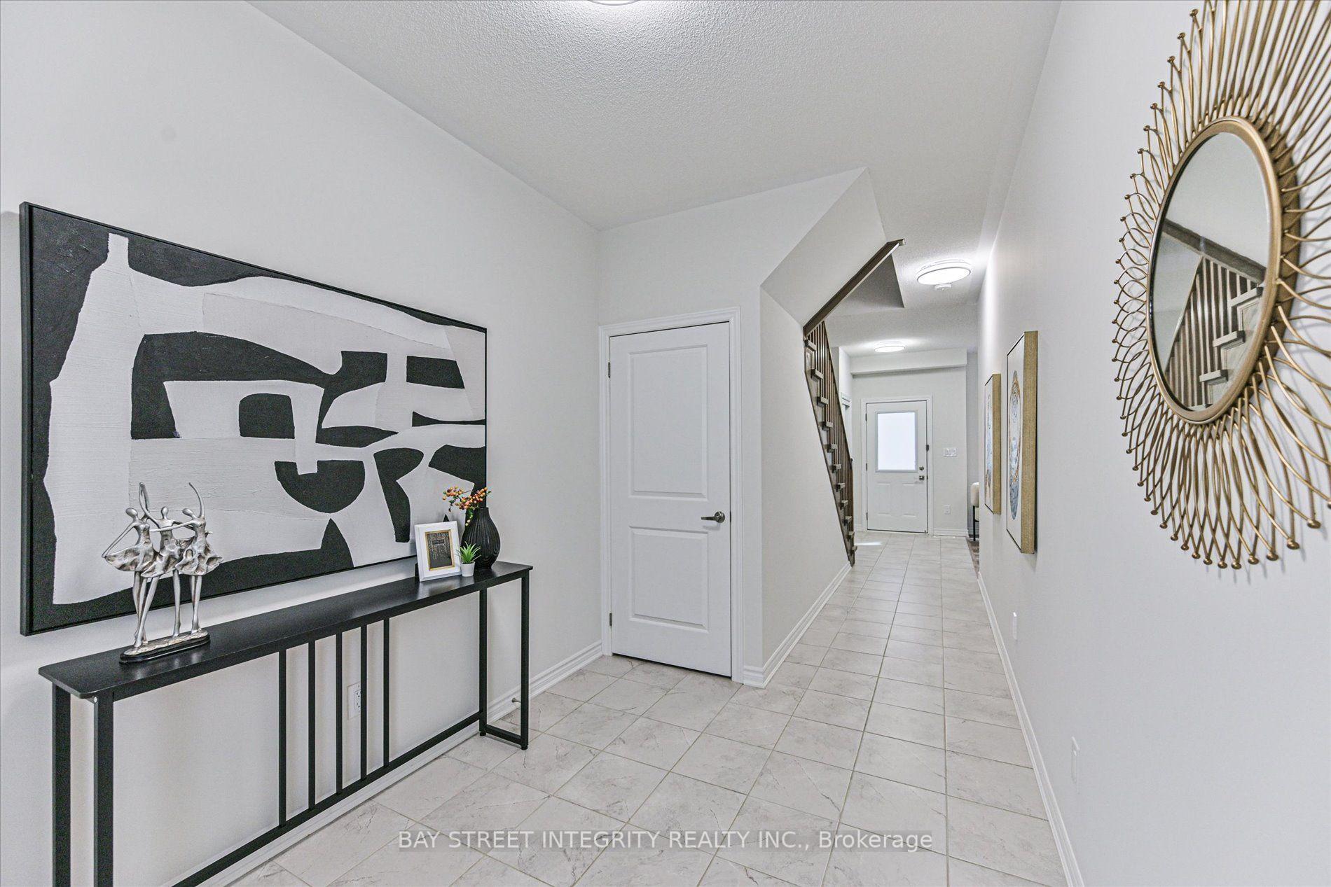 Photo 8 of 25 Chicago Lane, Markham, Wismer — HOMEH