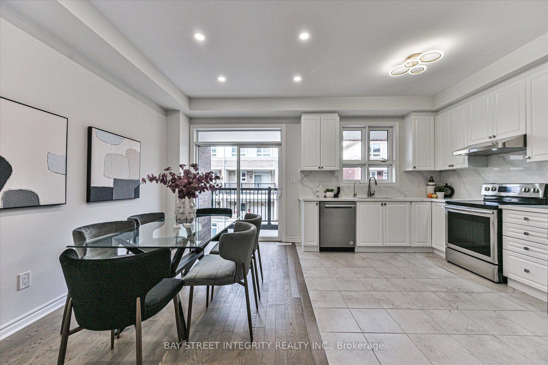 Photo 10 of 25 Chicago Lane, Markham, Wismer — HOMEH