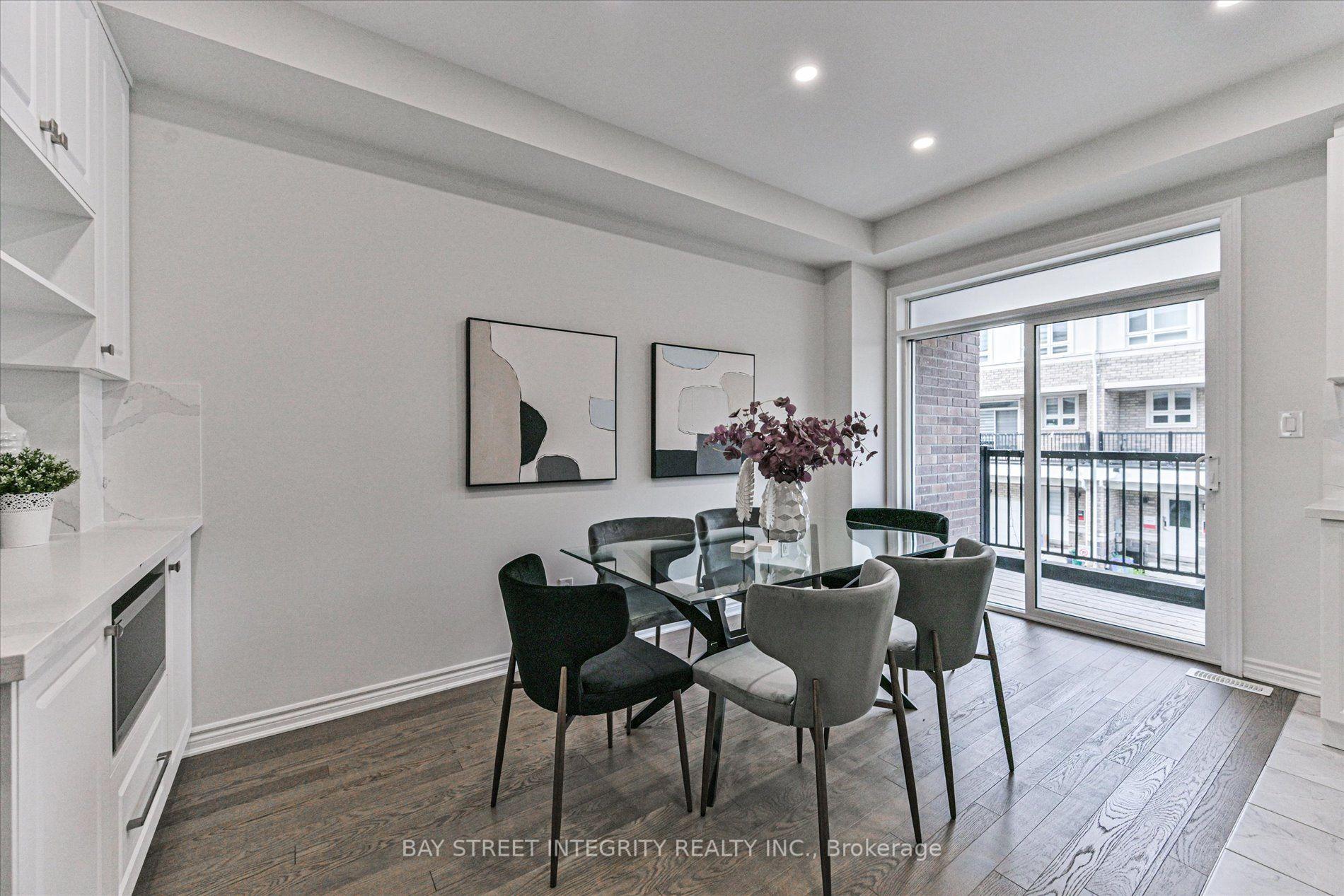 Photo 15 of 25 Chicago Lane, Markham, Wismer — HOMEH