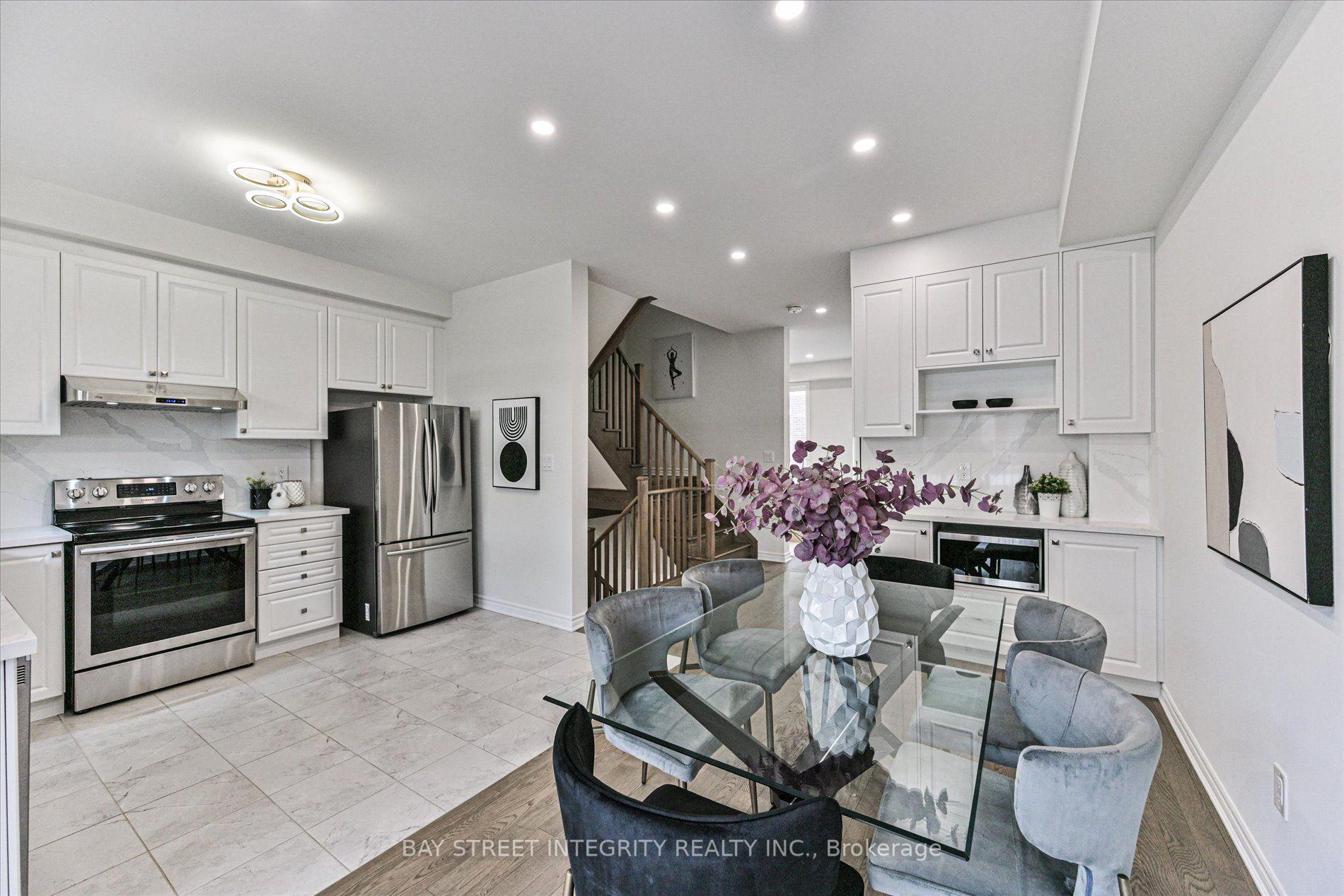 Photo 16 of 25 Chicago Lane, Markham, Wismer — HOMEH