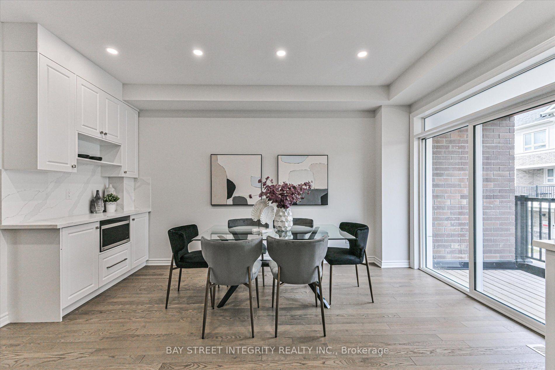 Photo 17 of 25 Chicago Lane, Markham, Wismer — HOMEH