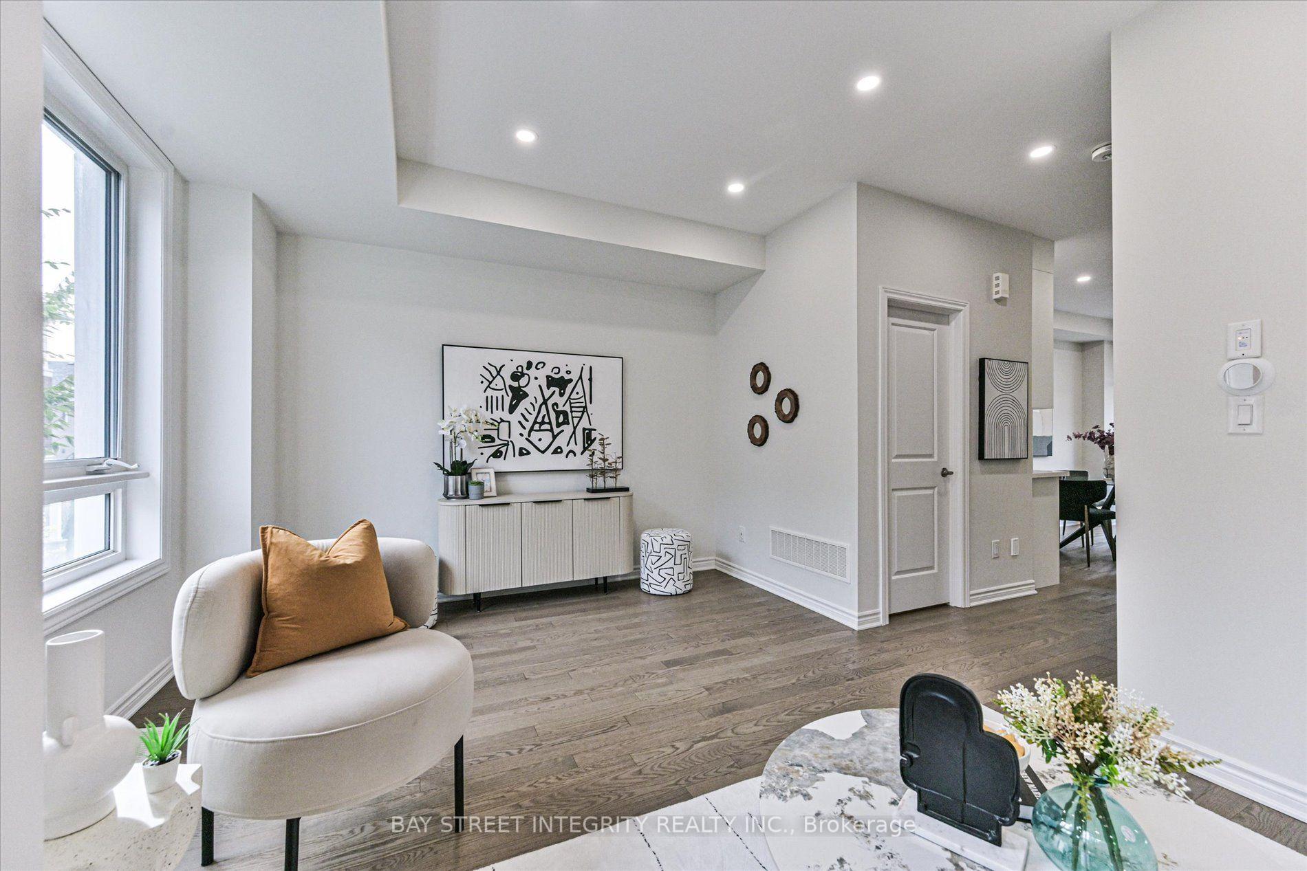 Photo 20 of 25 Chicago Lane, Markham, Wismer — HOMEH