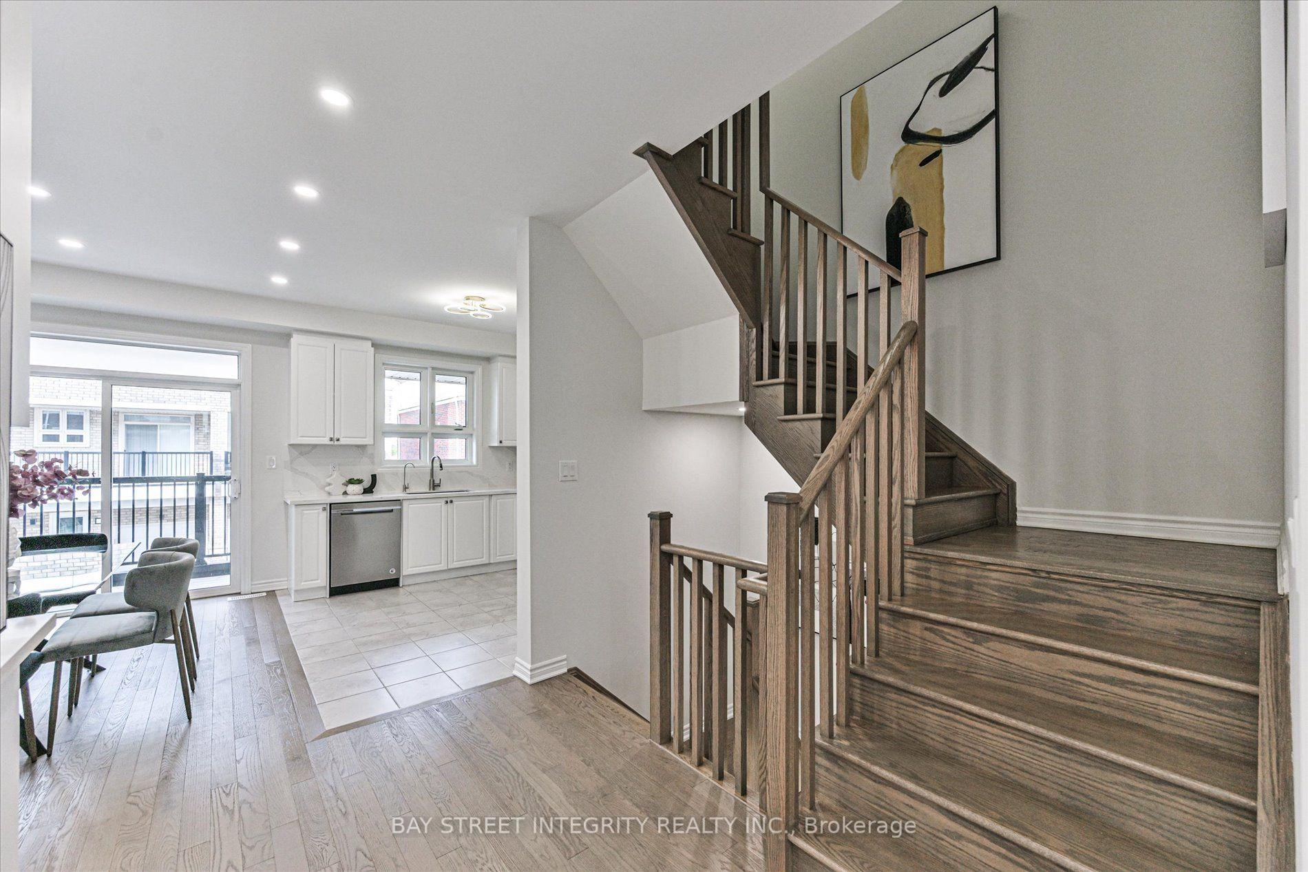 Photo 24 of 25 Chicago Lane, Markham, Wismer — HOMEH