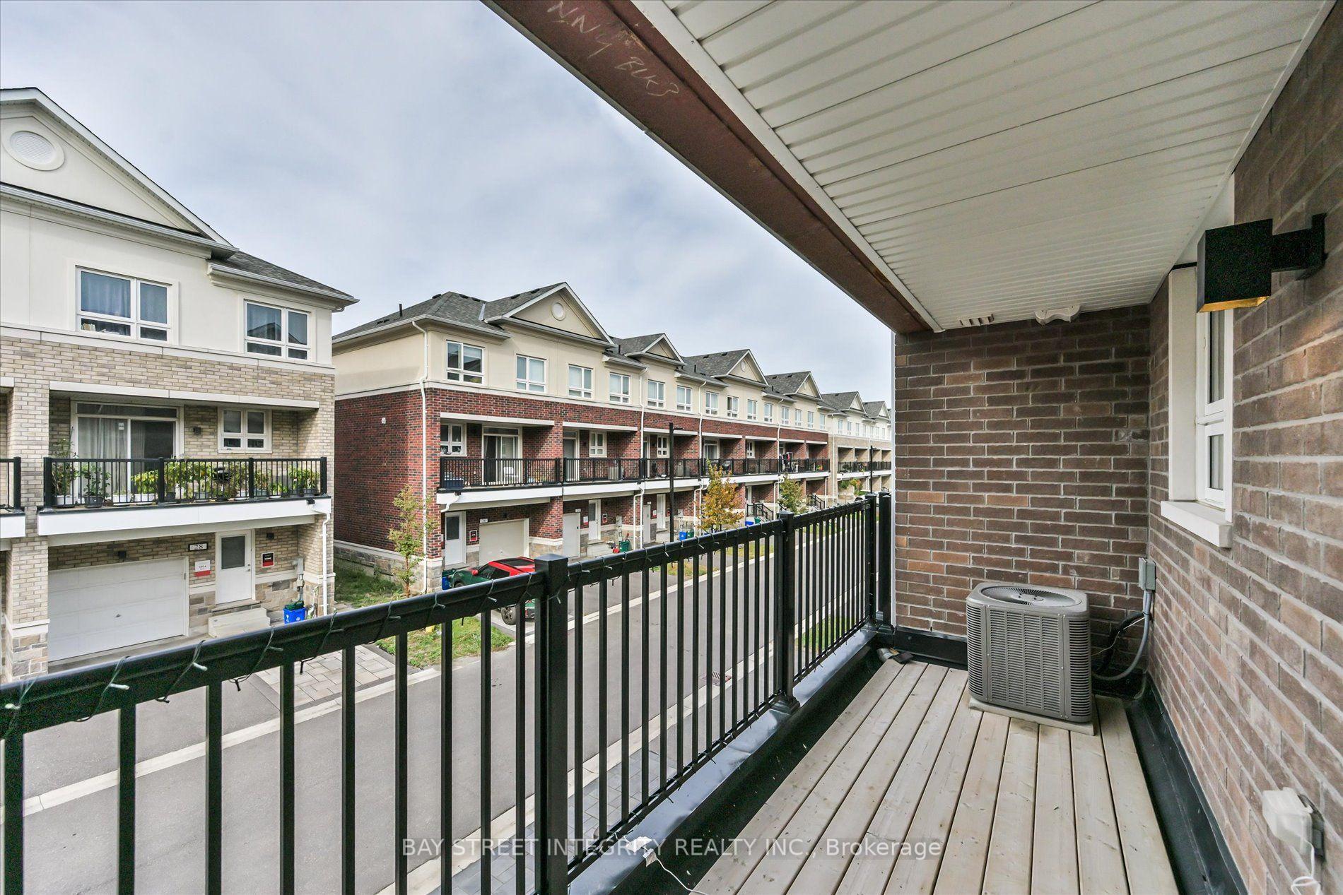 Photo 34 of 25 Chicago Lane, Markham, Wismer — HOMEH