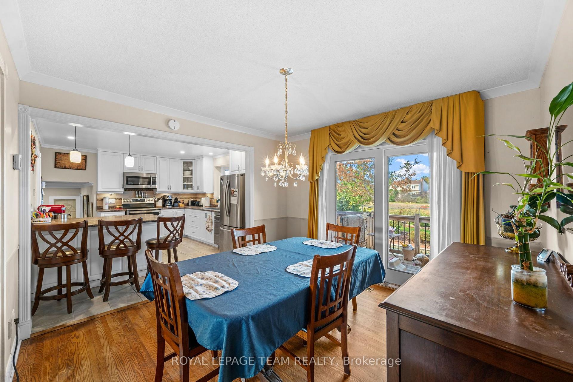 Photo 5 of 19 Parkland Crescent, Ottawa, Arlington Woods — HOMEH