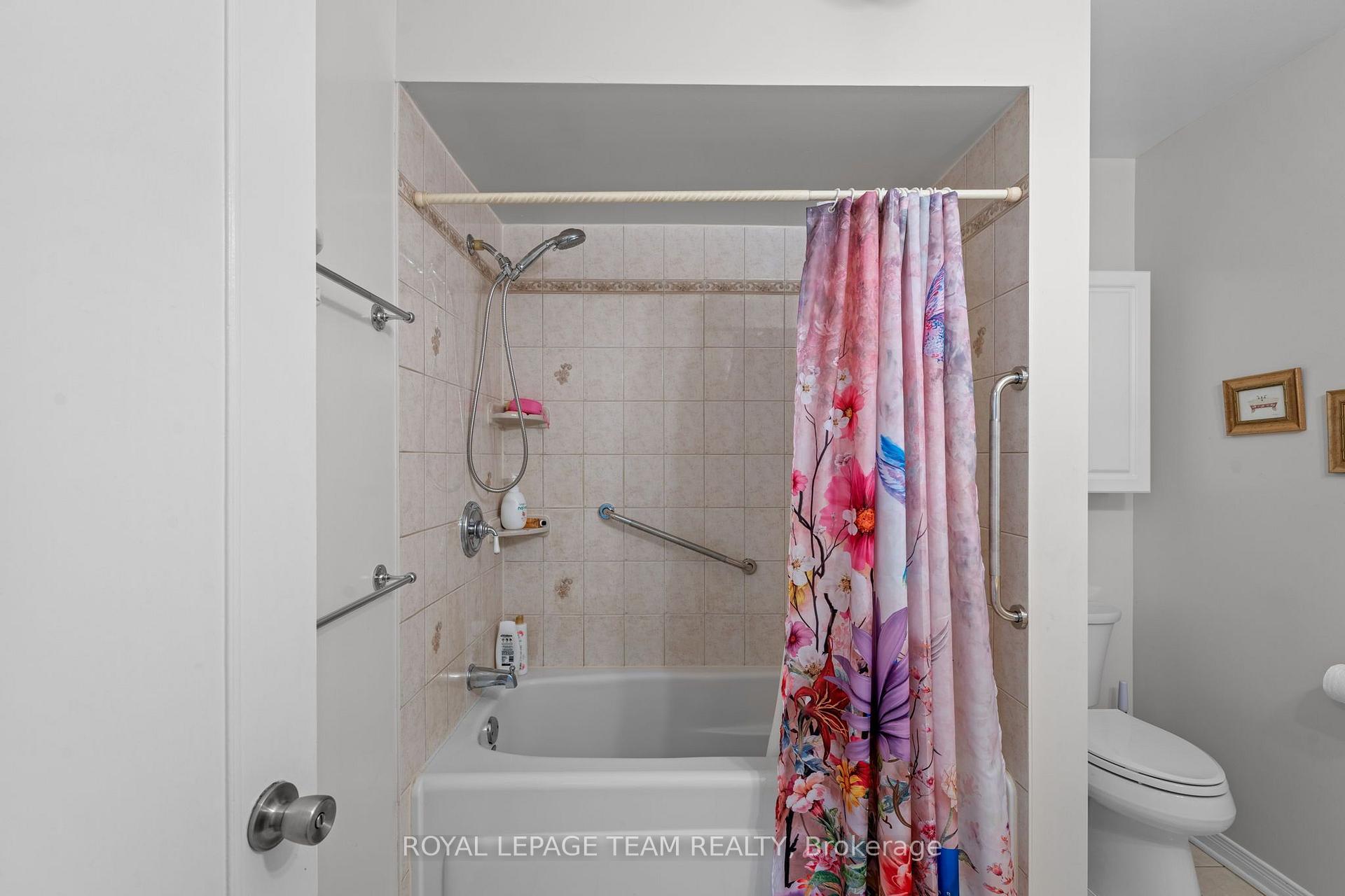 Photo 9 of 19 Parkland Crescent, Ottawa, Arlington Woods — HOMEH