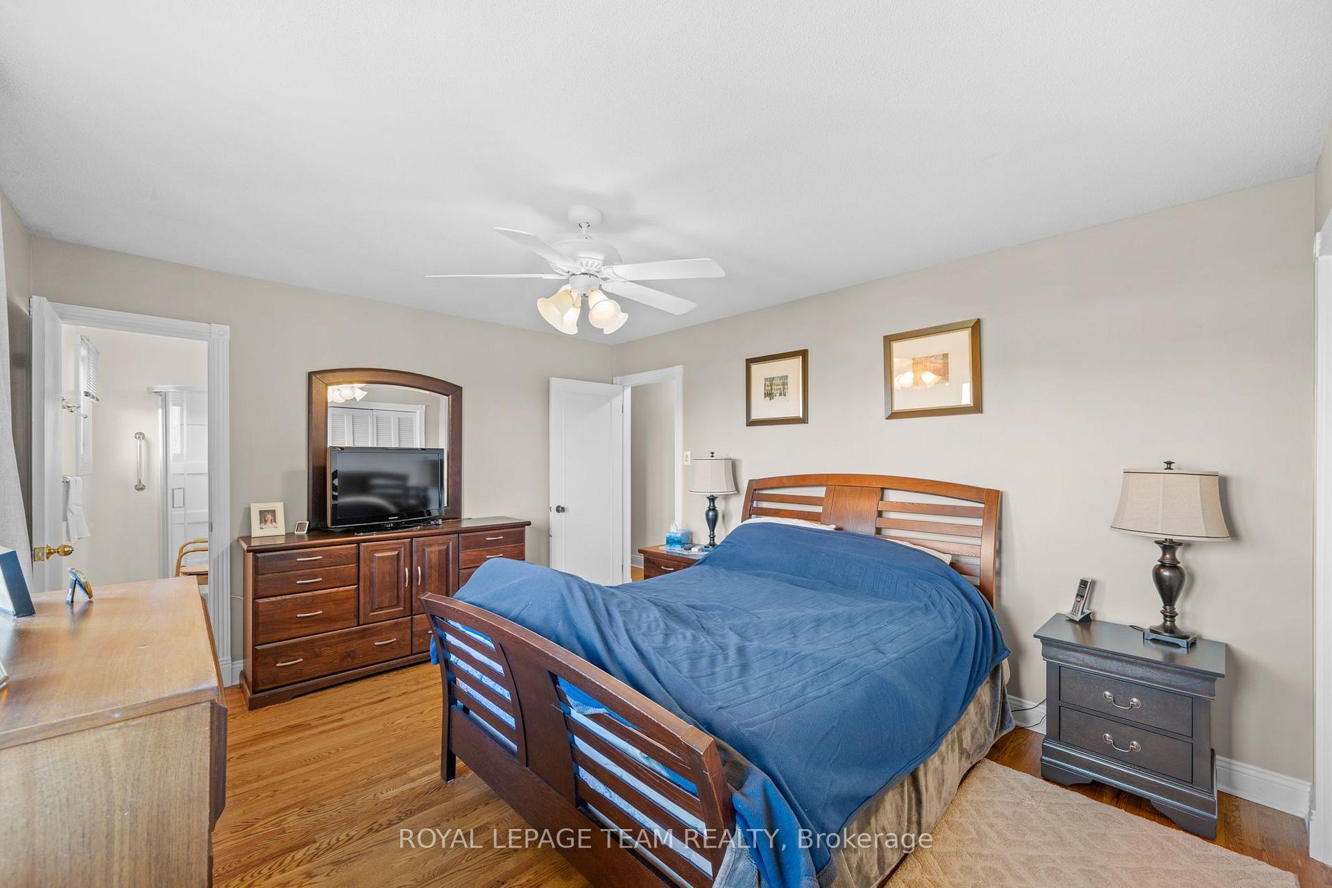 Photo 14 of 19 Parkland Crescent, Ottawa, Arlington Woods — HOMEH