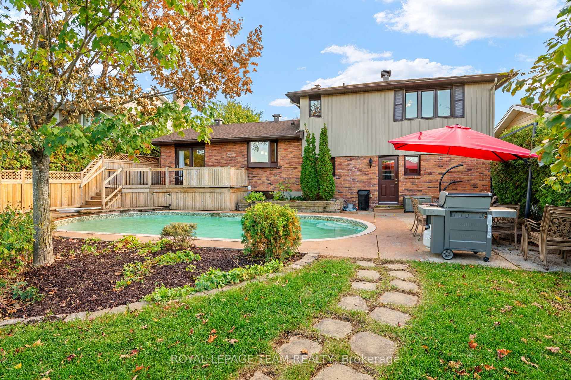 Photo 22 of 19 Parkland Crescent, Ottawa, Arlington Woods — HOMEH